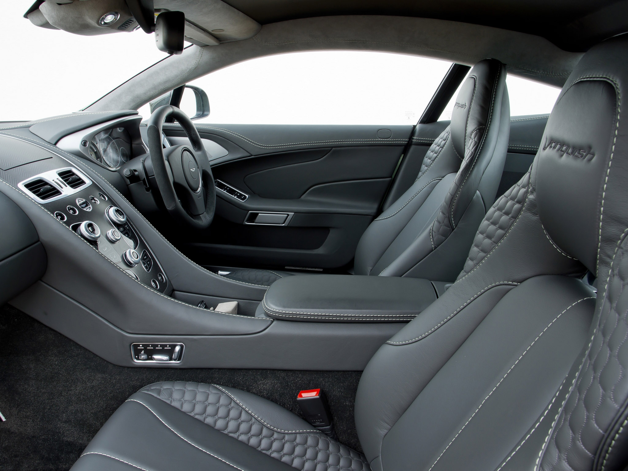 Aston Martin Vanquish 2014