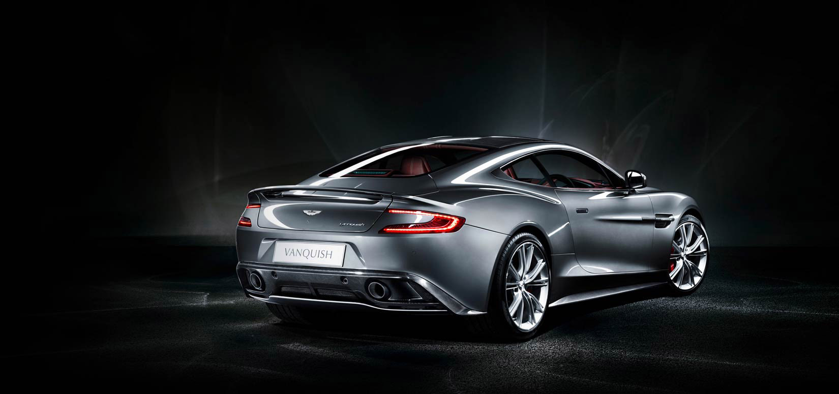 Aston Martin Vanquish photo #59