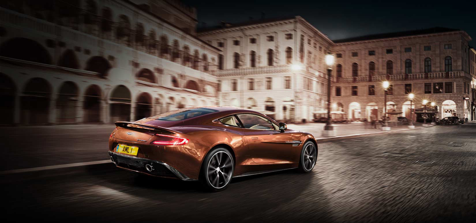 Aston Martin Vanquish photo #67