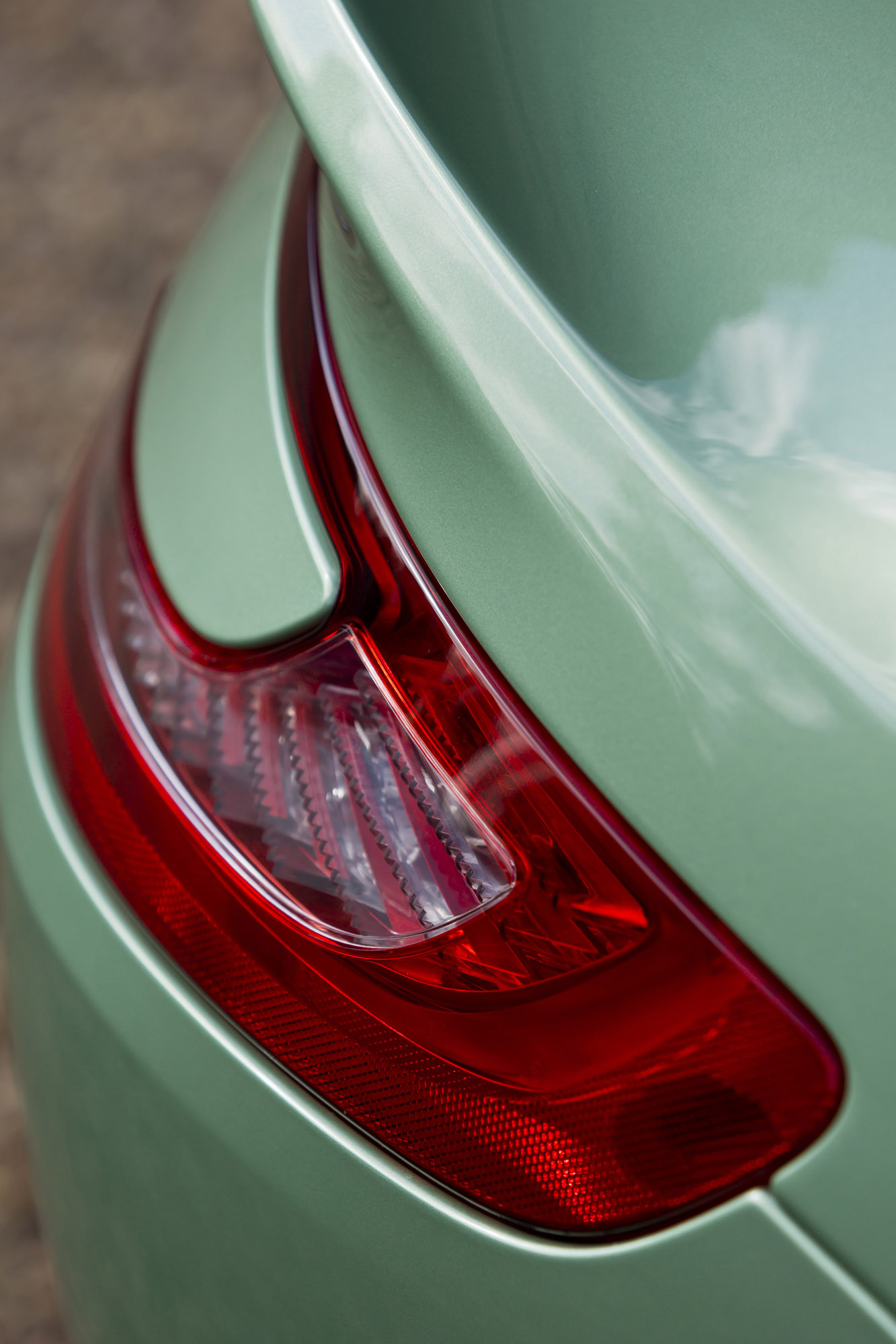 Aston Martin Vanquish photo #75