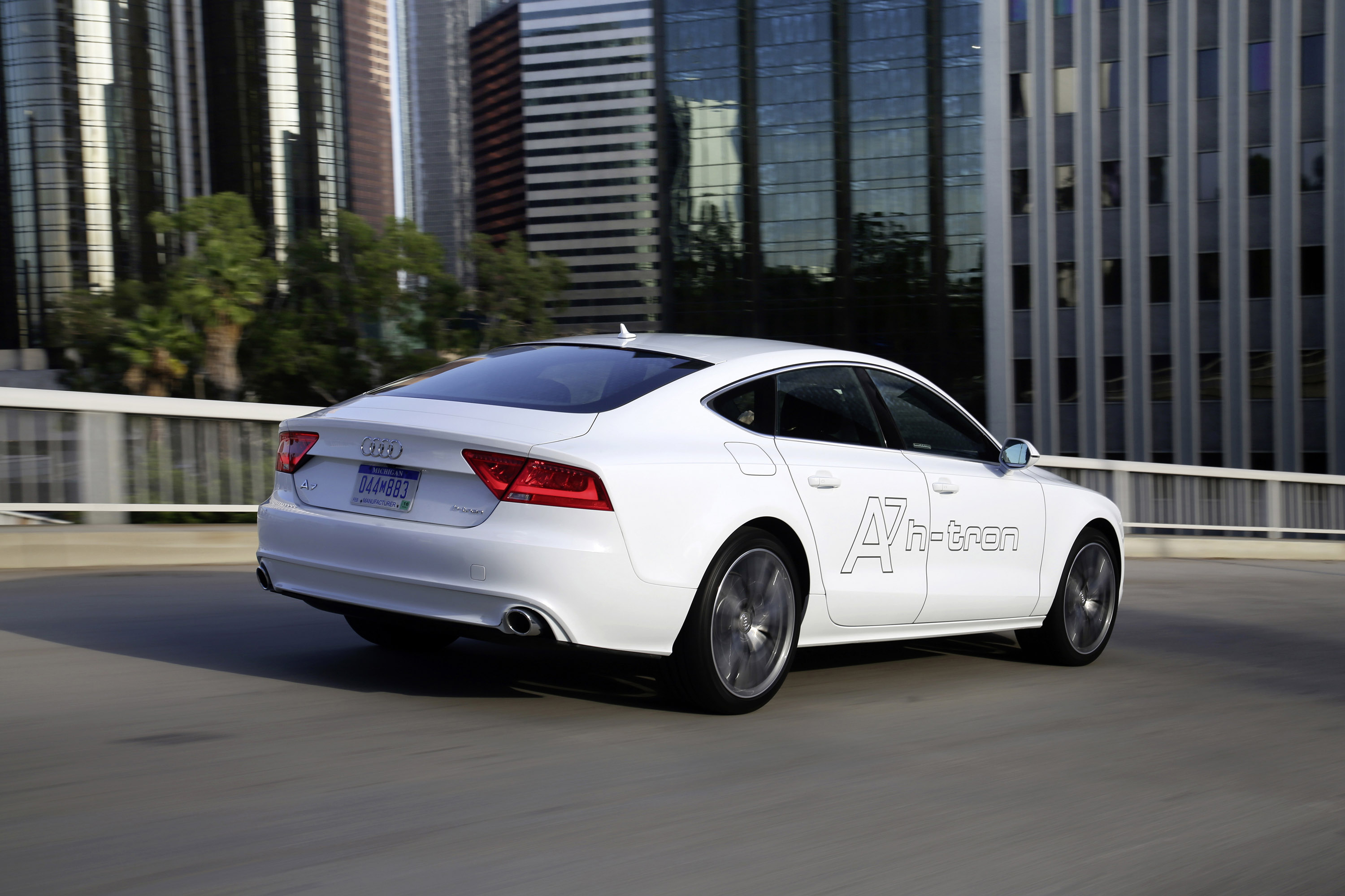 Audi A7 Sportback h-tron Quattro Concept photo #15