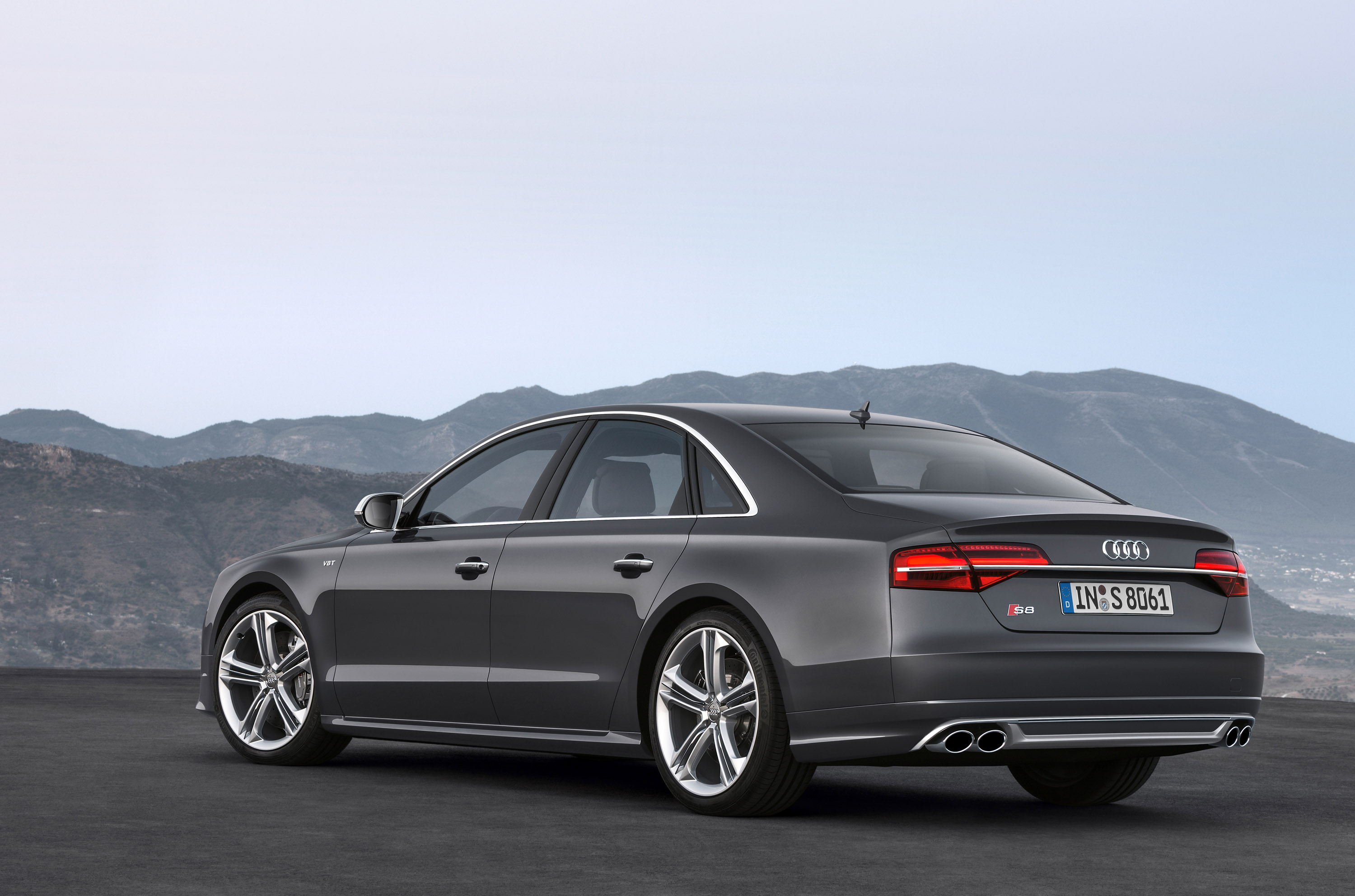 2014 Audi A8 - HD Pictures @ carsinvasion.com