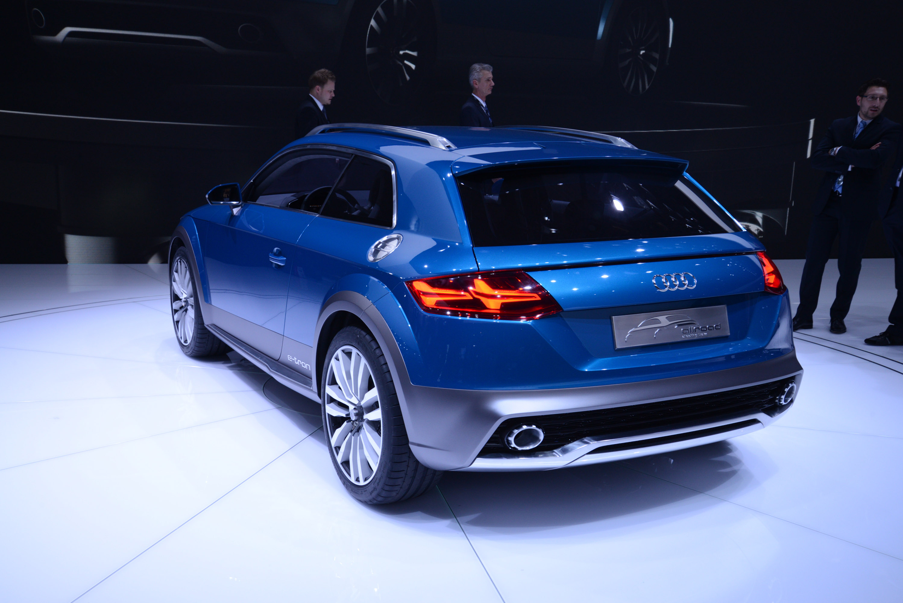 Audi allroad shooting brake show car photo #13