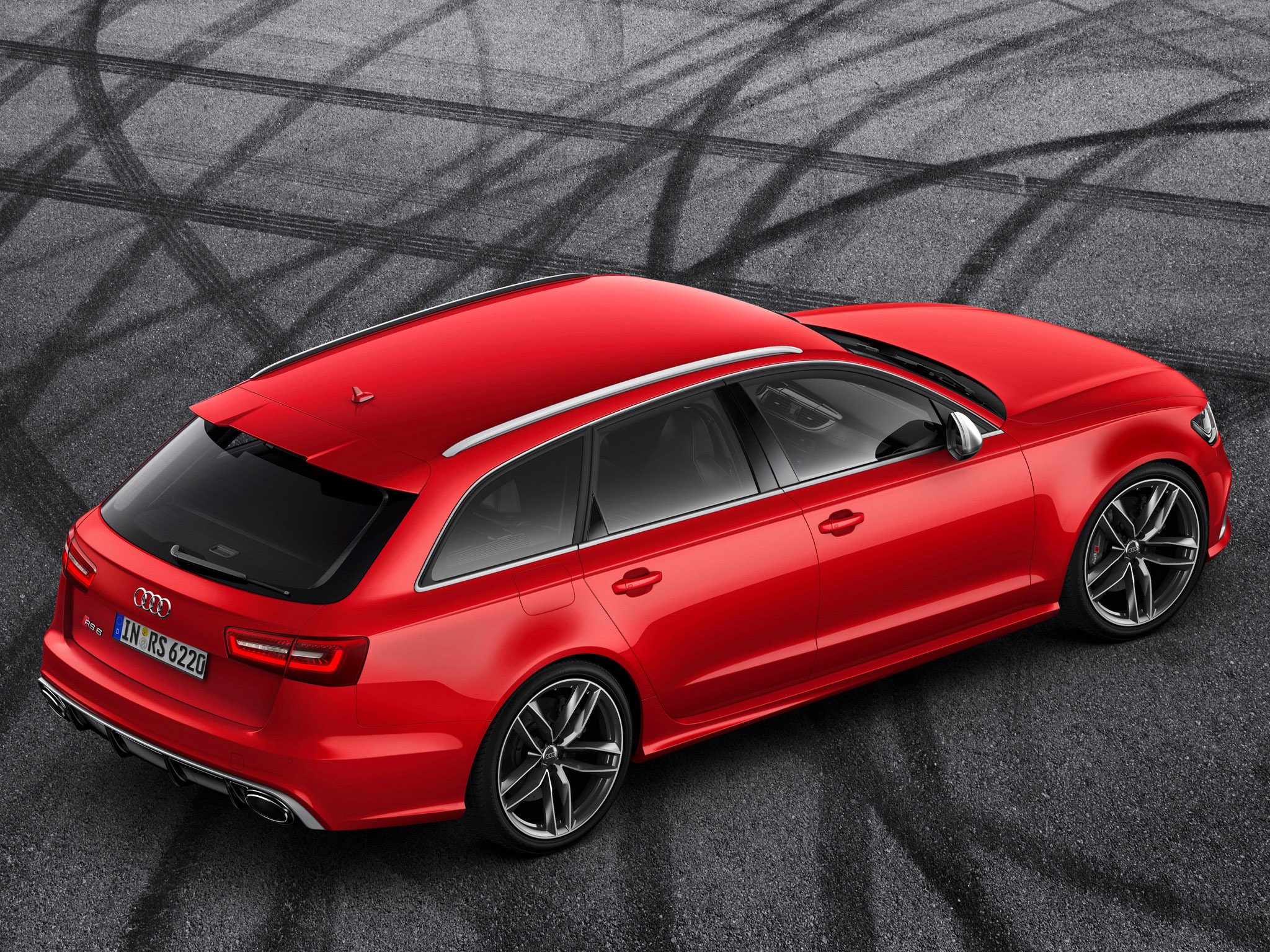 Audi RS 6 Avant photo #26