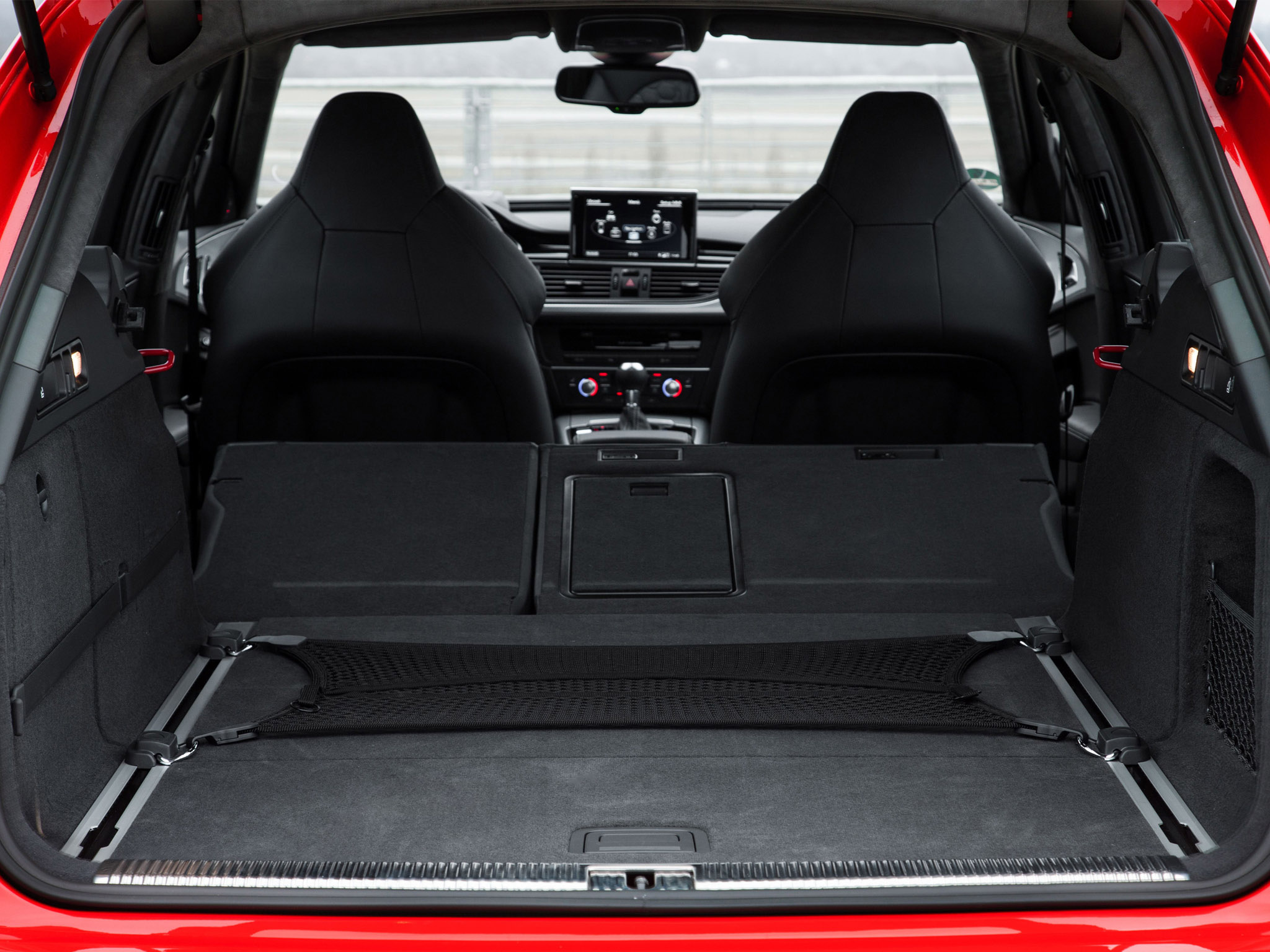 Audi RS 6 Avant photo #34