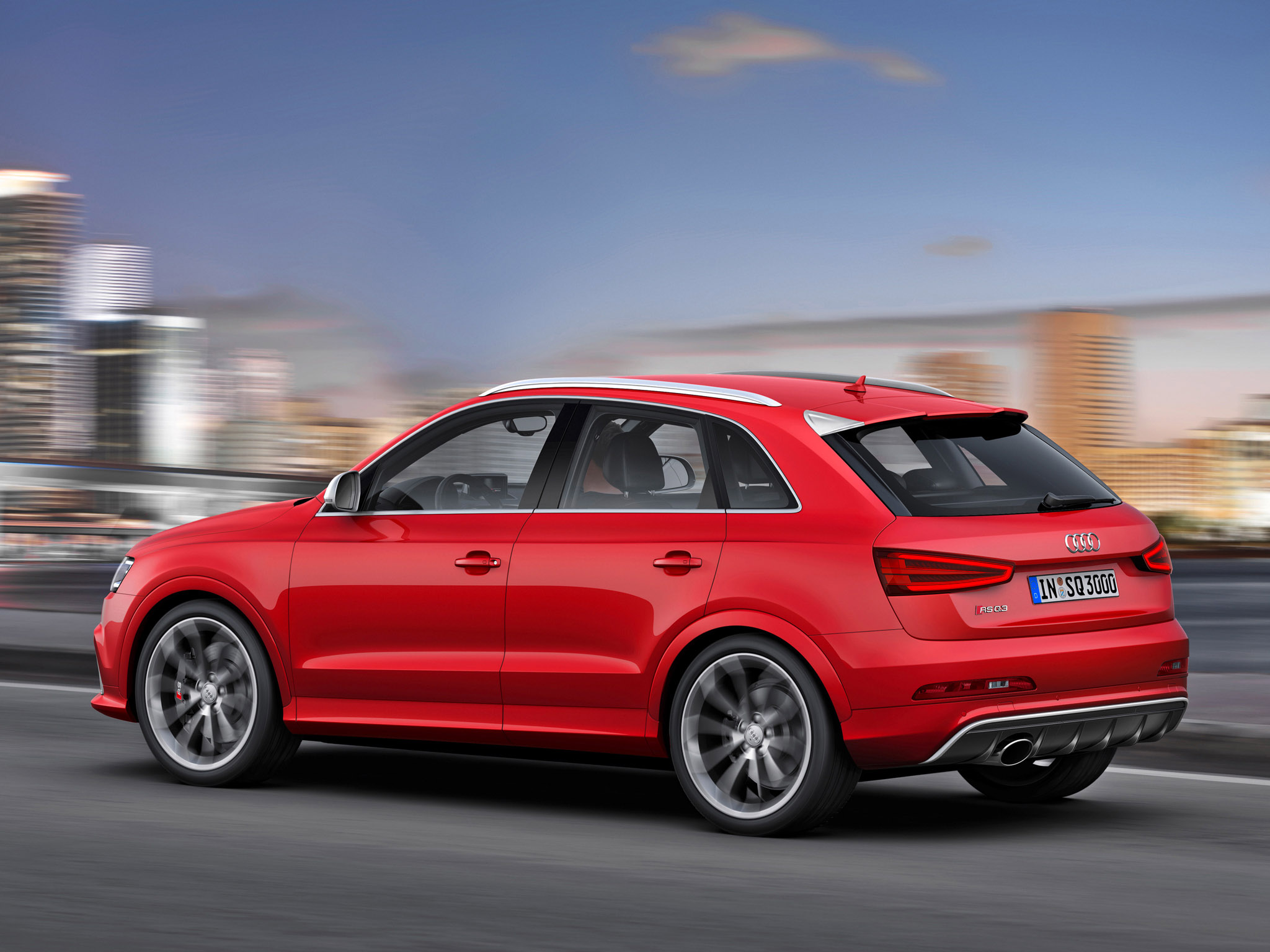 Audi RS Q3 photo #12