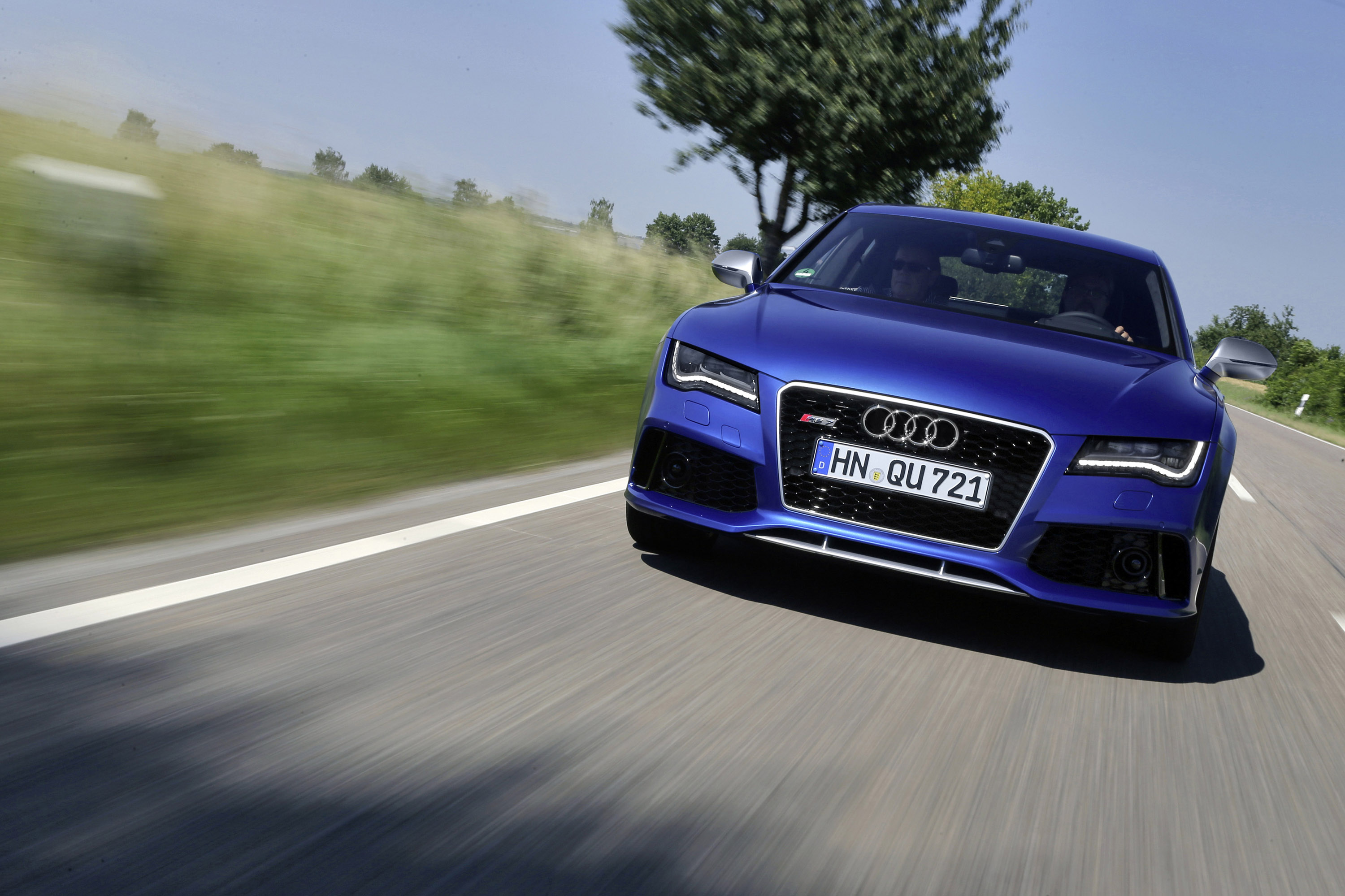 Audi RS7 photo #2