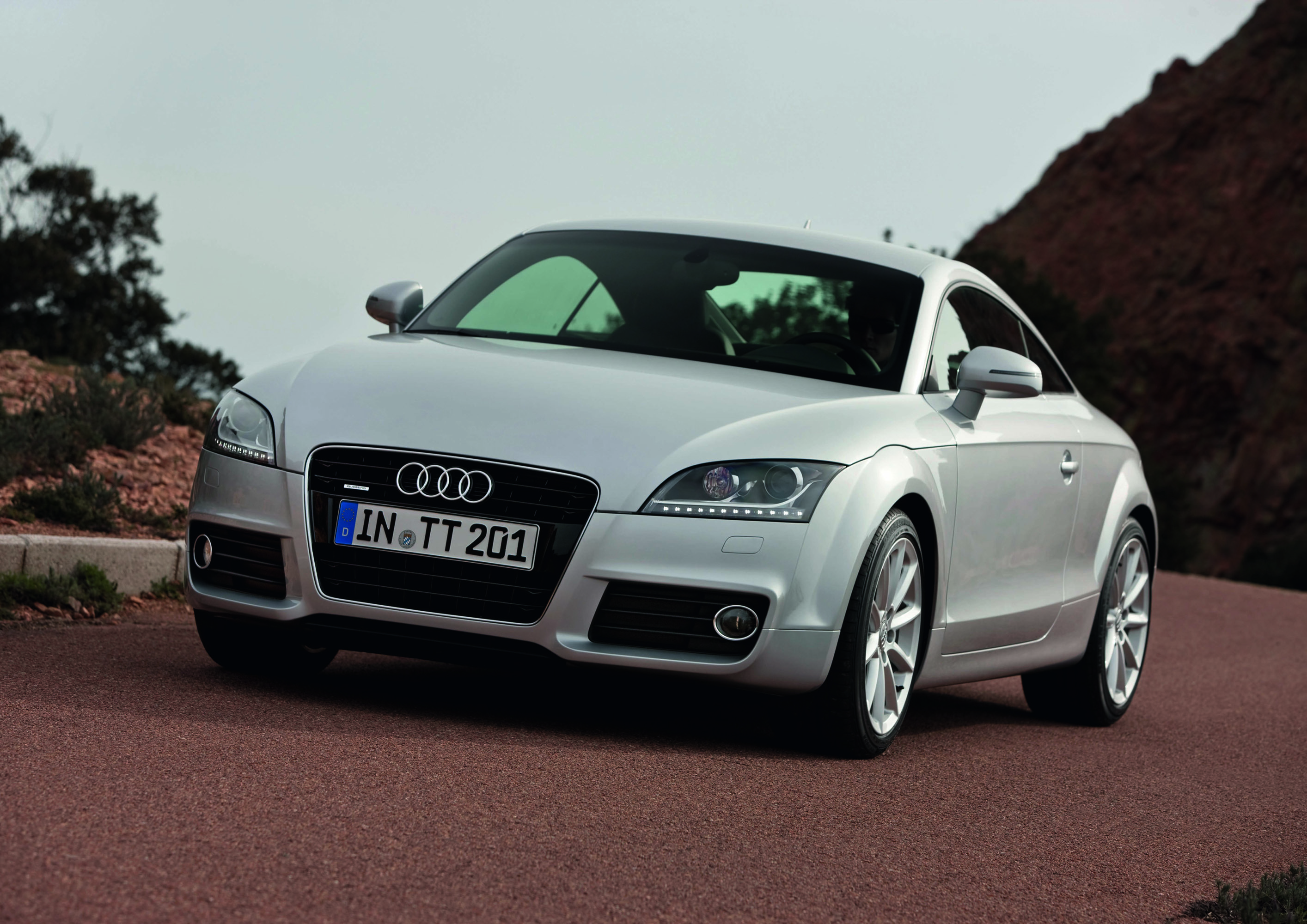 Audi TT Coupe-Roadster photo #1