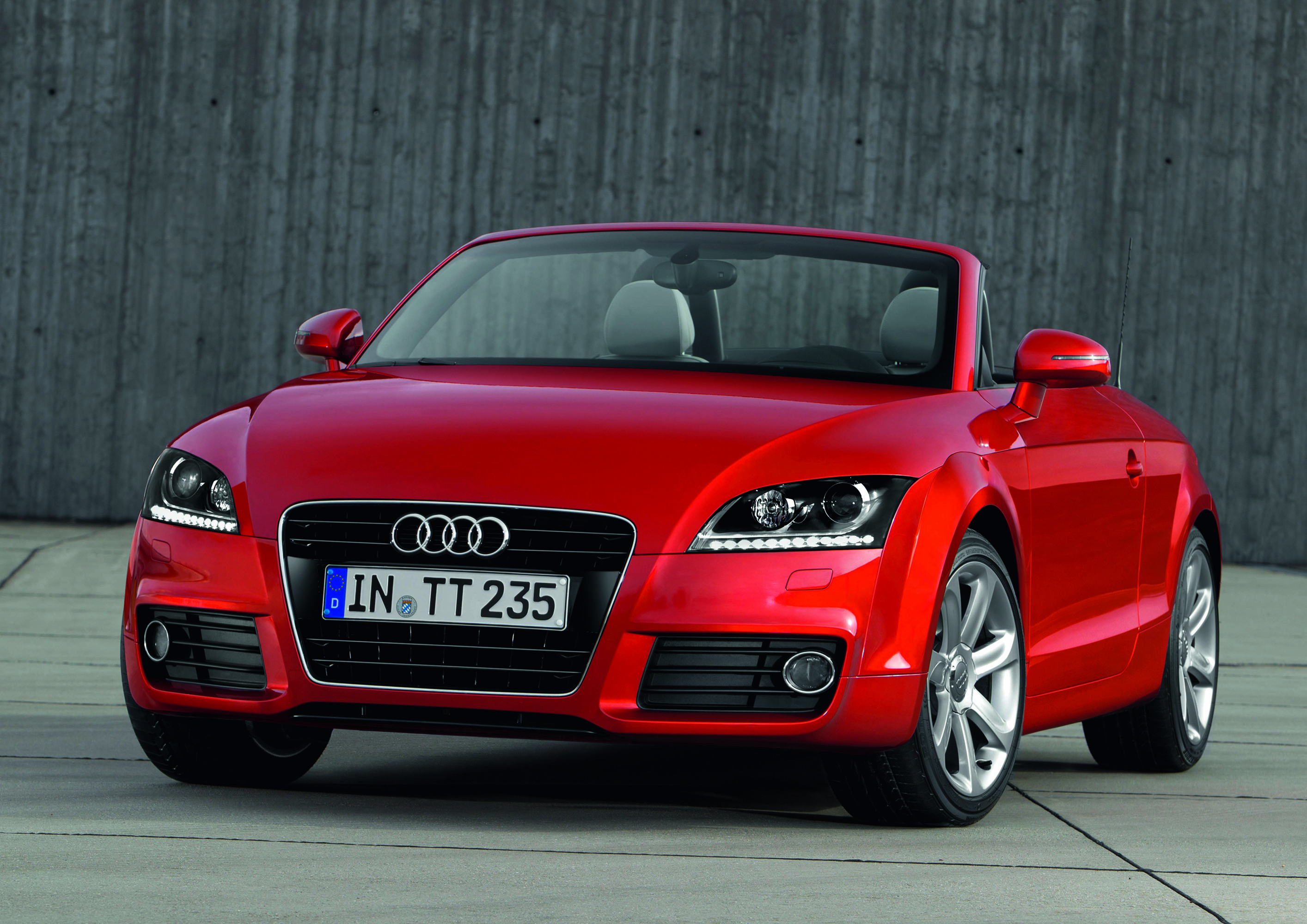 Audi TT Coupe-Roadster photo #2