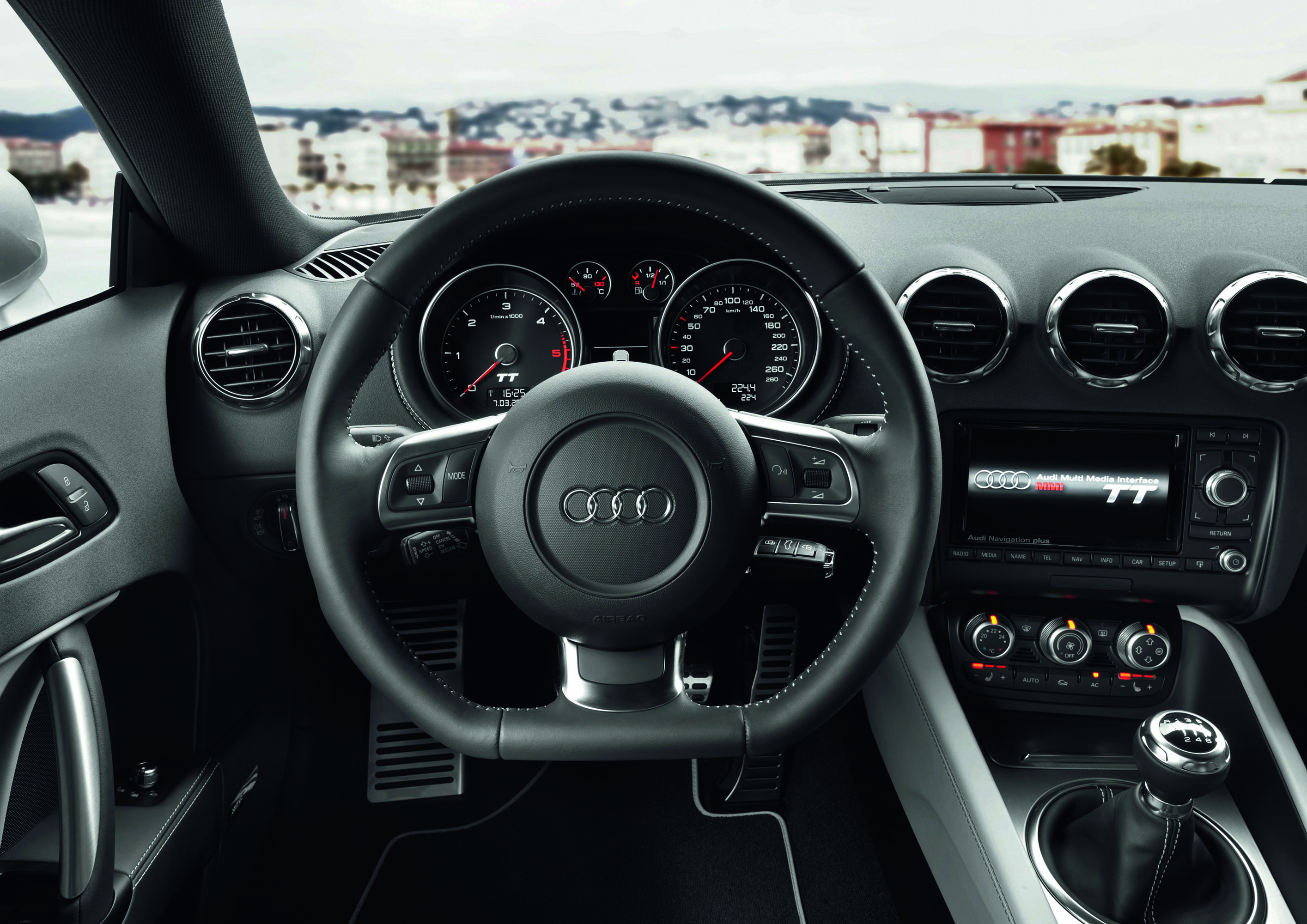 Audi TT Coupe-Roadster photo #15