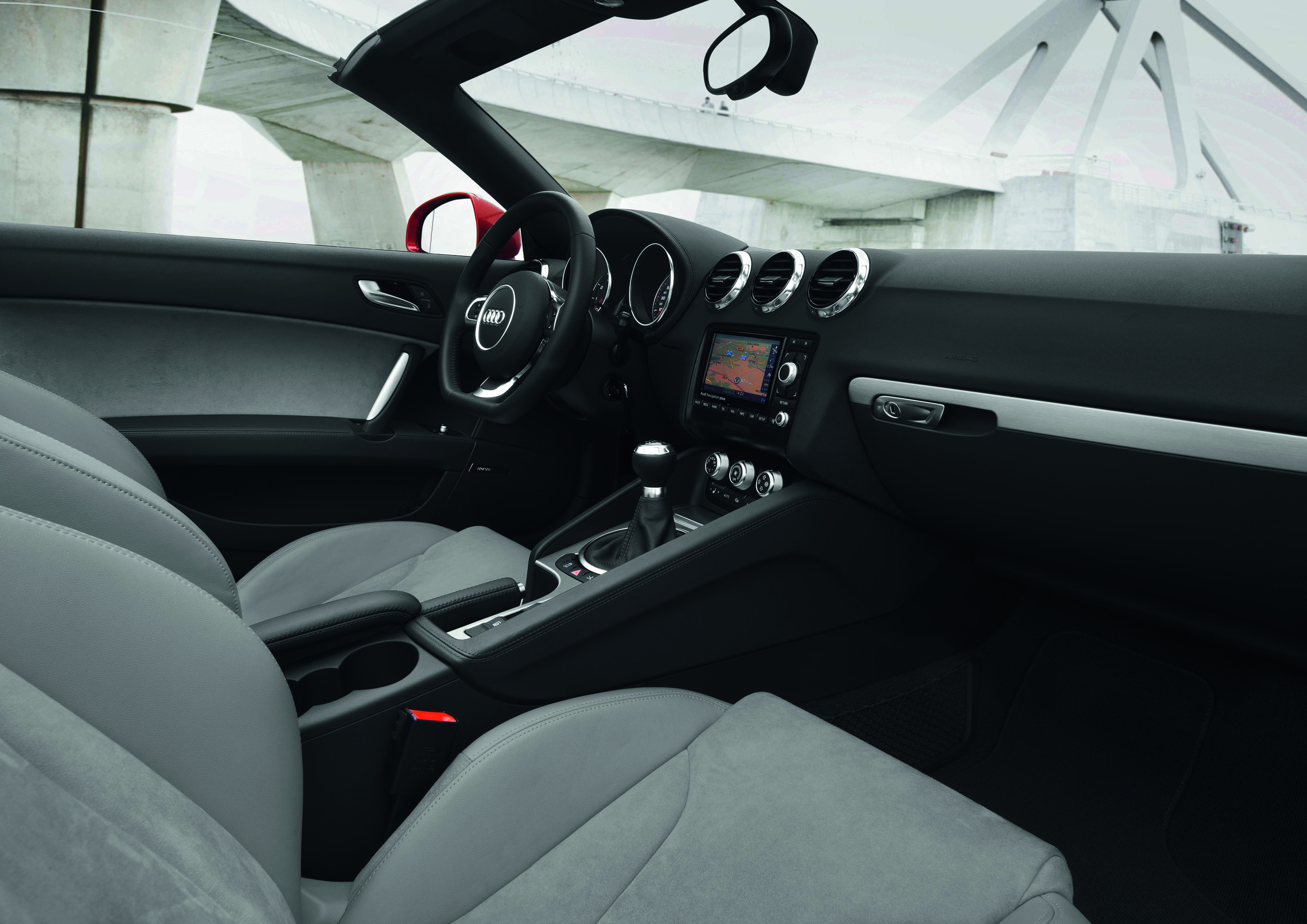 Audi TT Coupe-Roadster photo #17