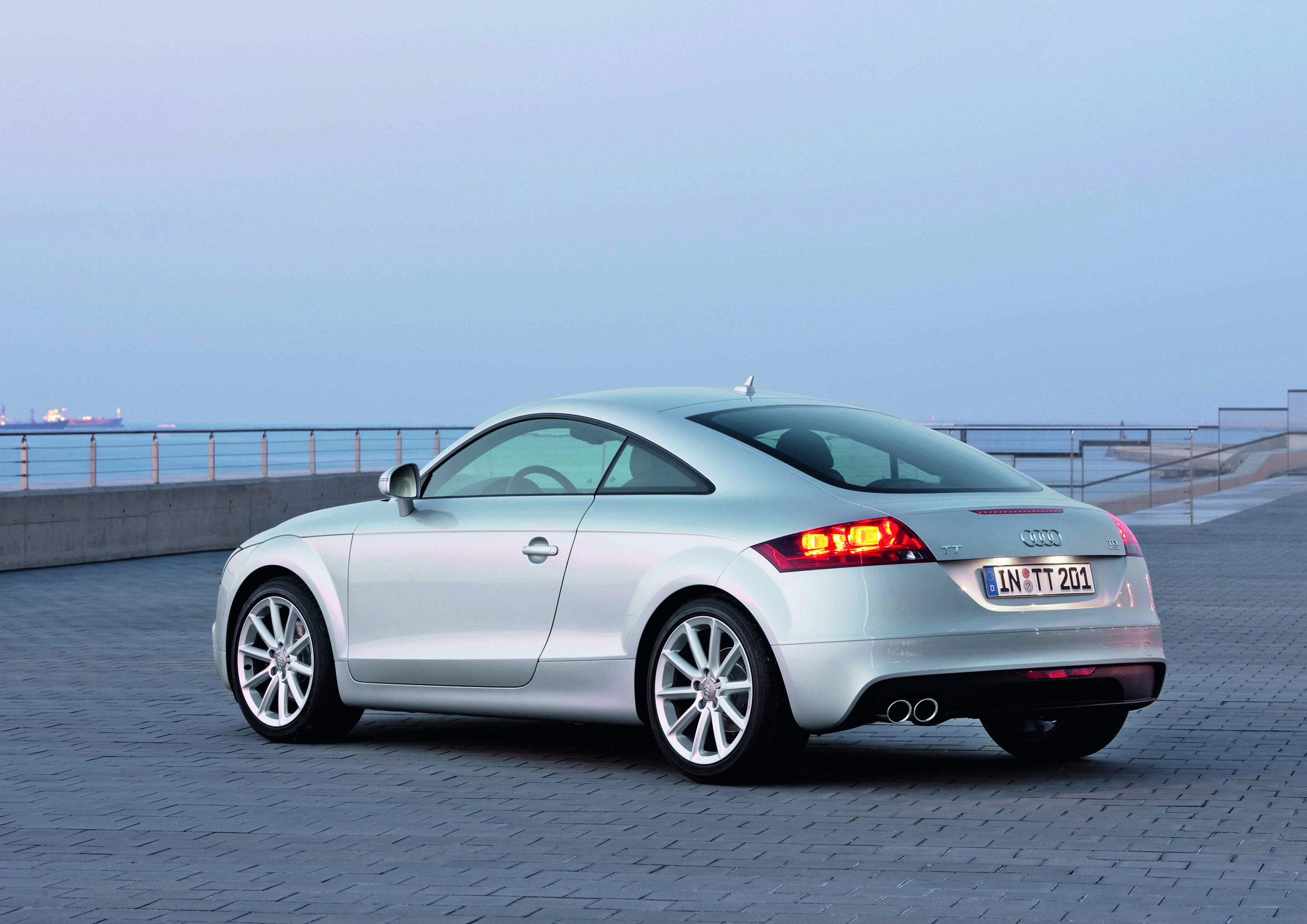 Audi TT Coupe-Roadster photo #23
