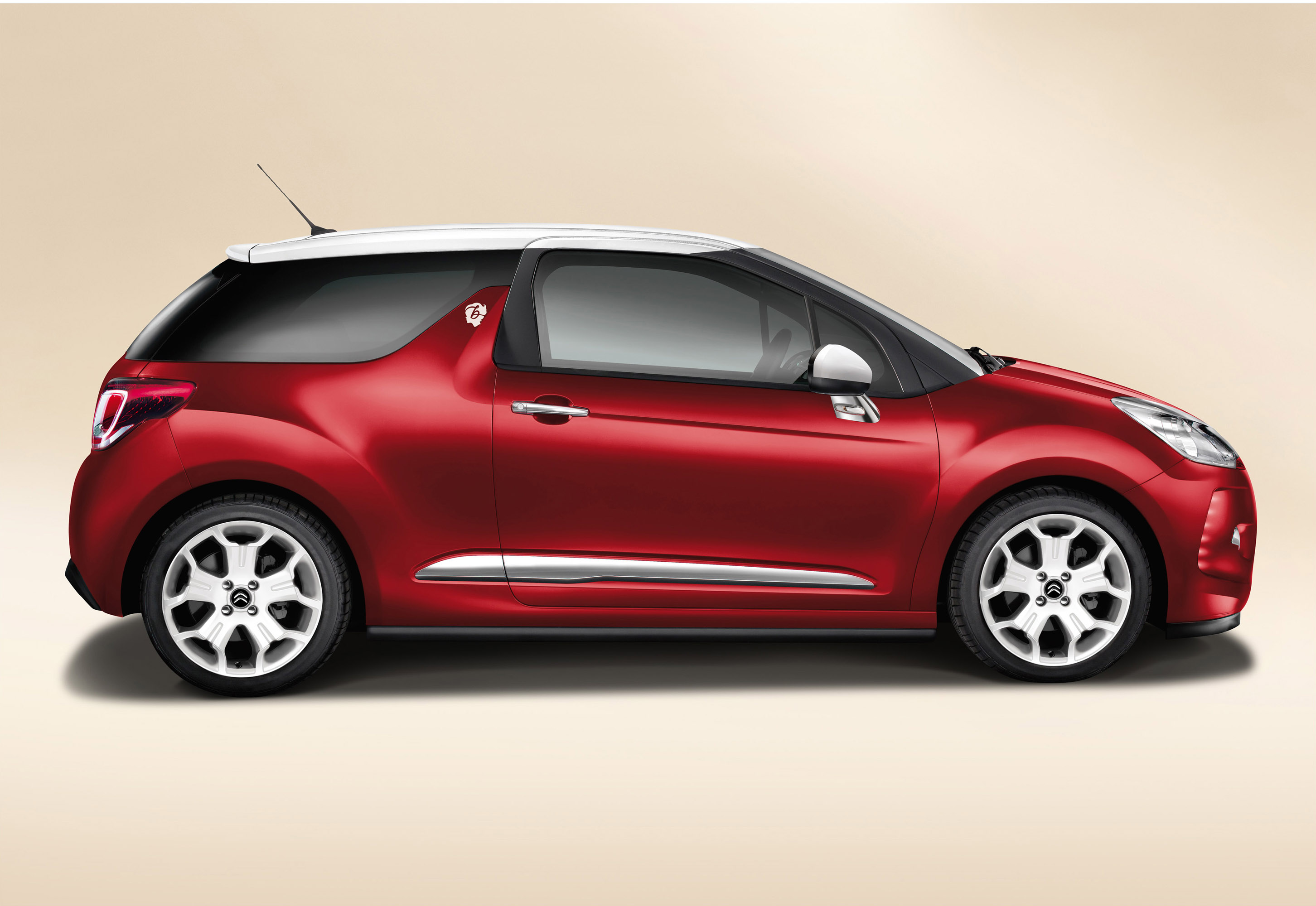 Benefit Citroen DS3 Special Editions photo #5
