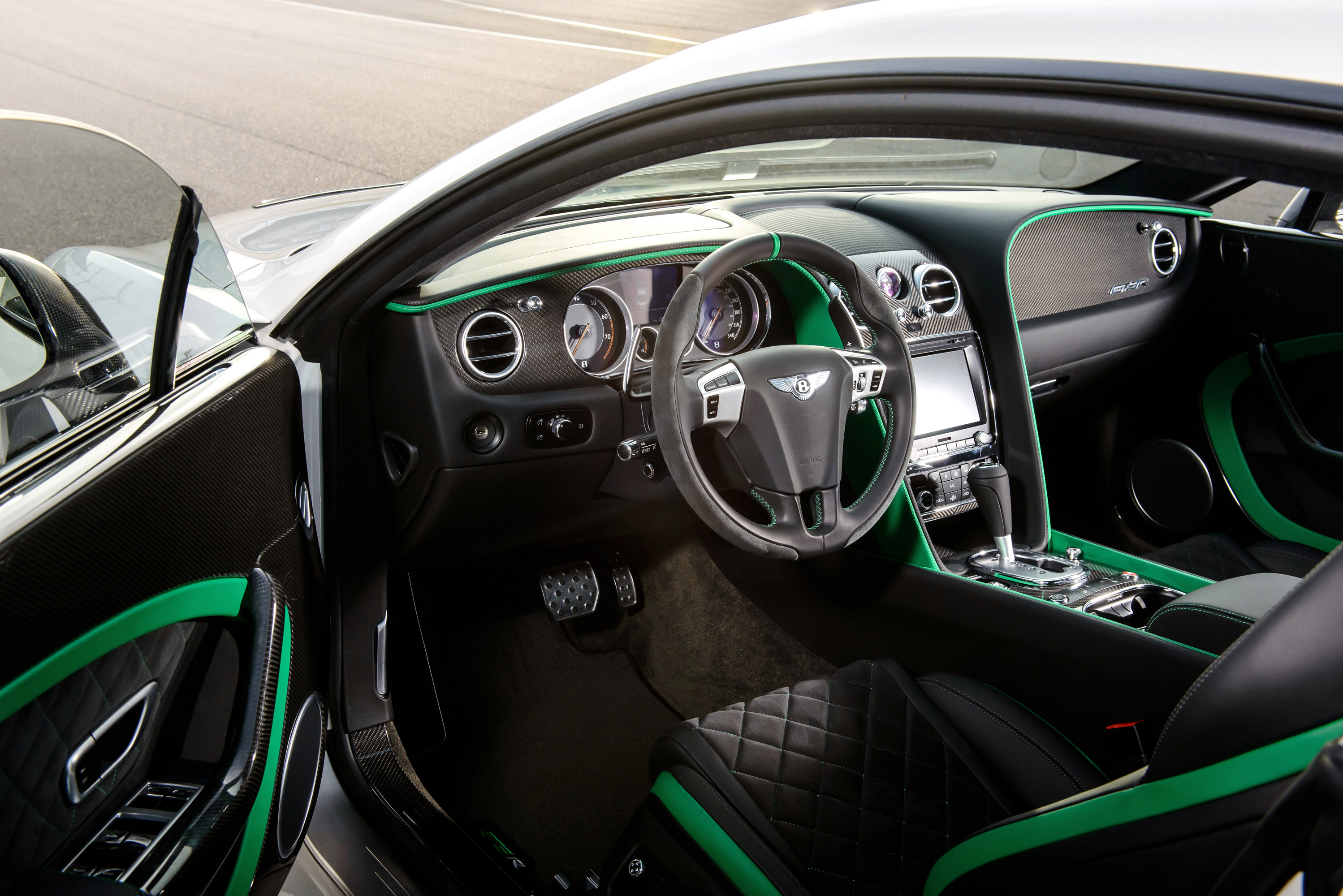 Bentley Continental GT3-R photo #18