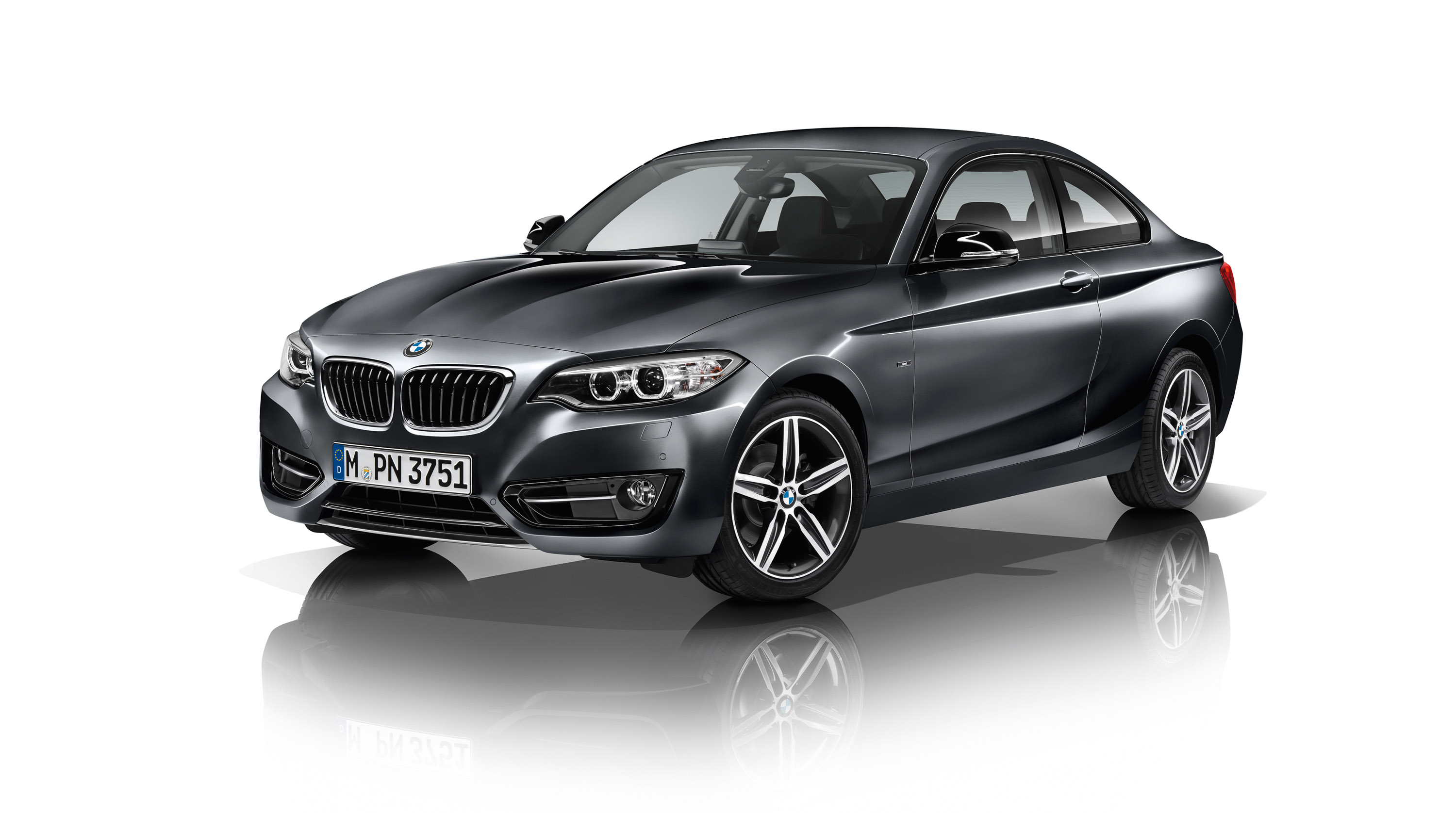 BMW 2 Series Coupe photo #21