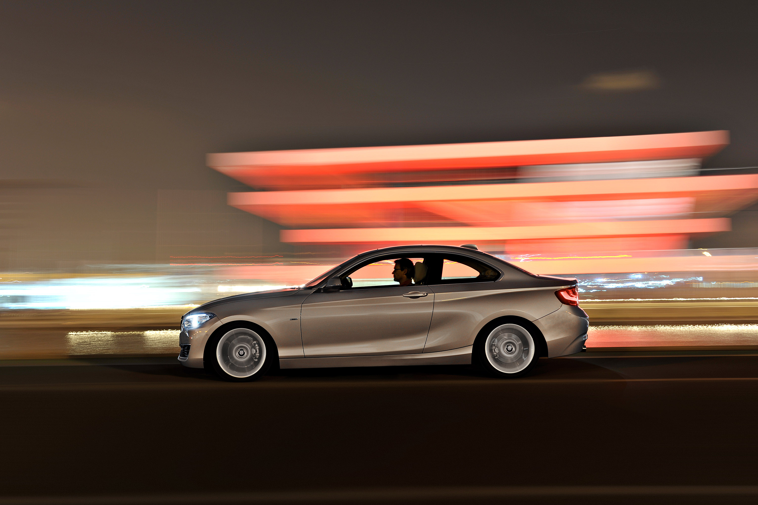 BMW 2 Series Coupe photo #22