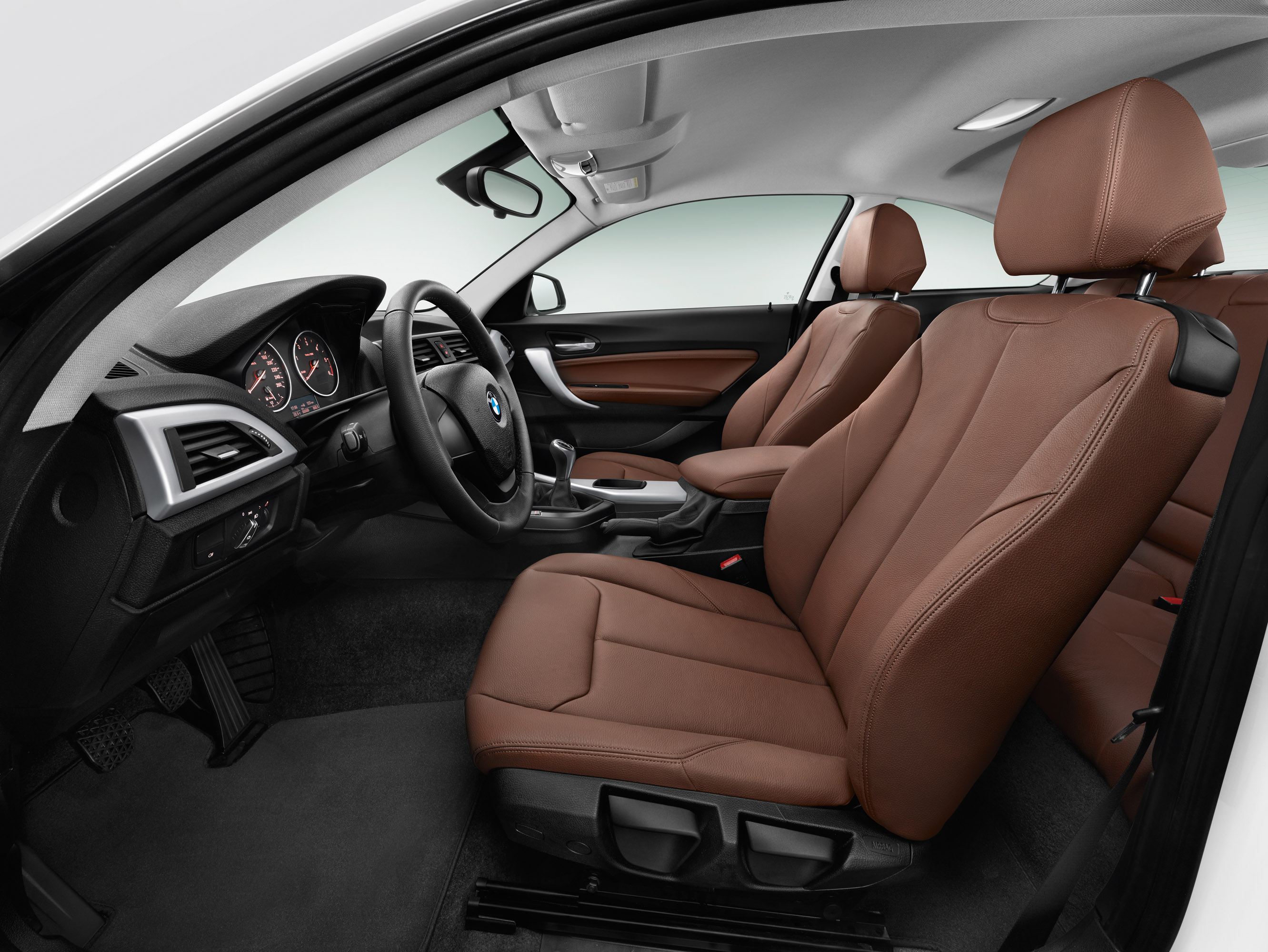 BMW 2 Series Coupe photo #23