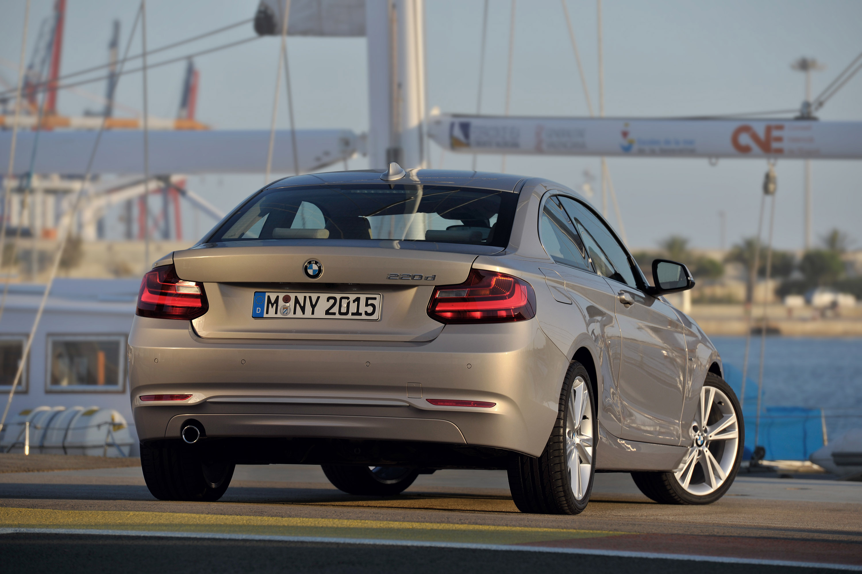 BMW 2 Series Coupe photo #34