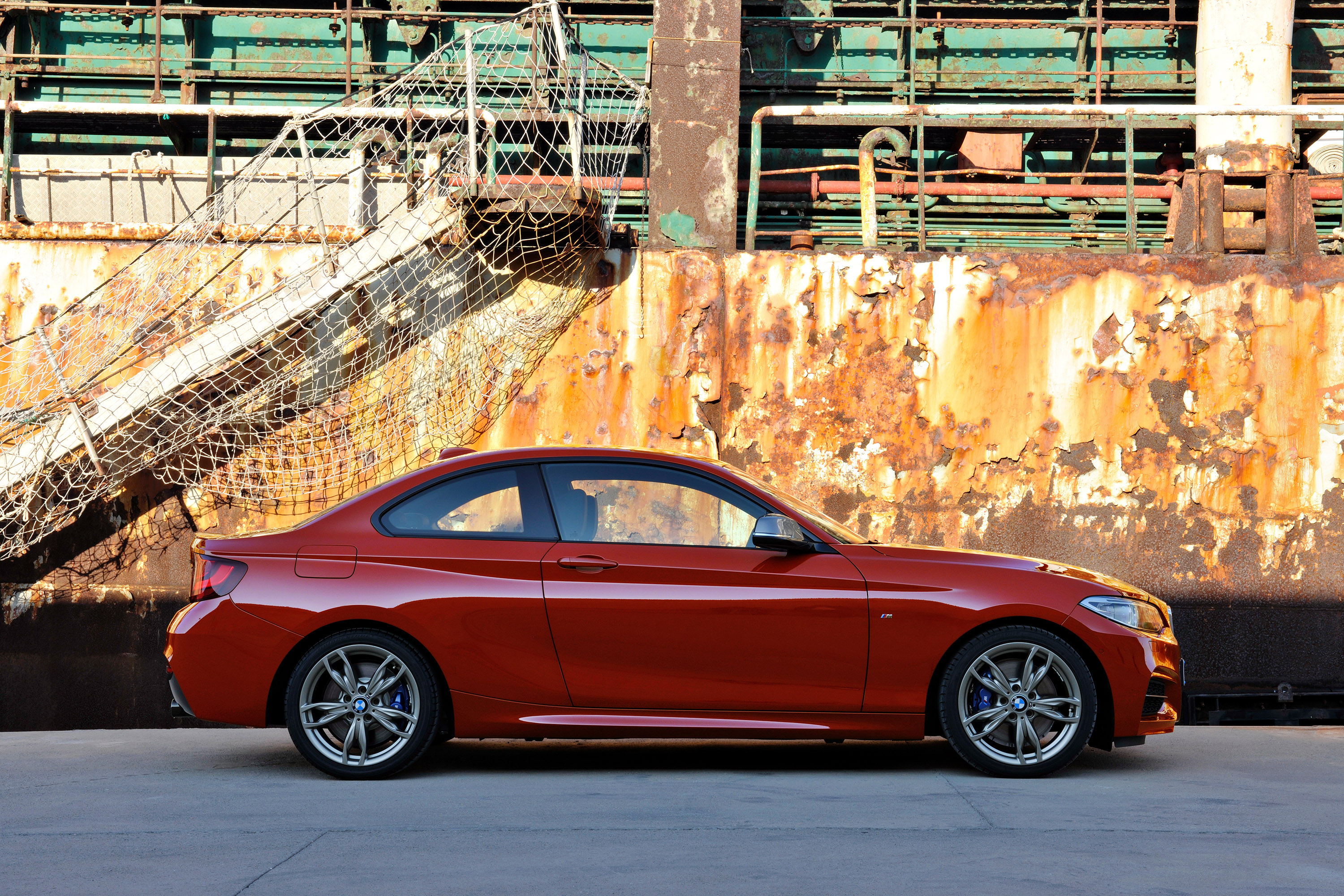 BMW 2 Series Coupe photo #36