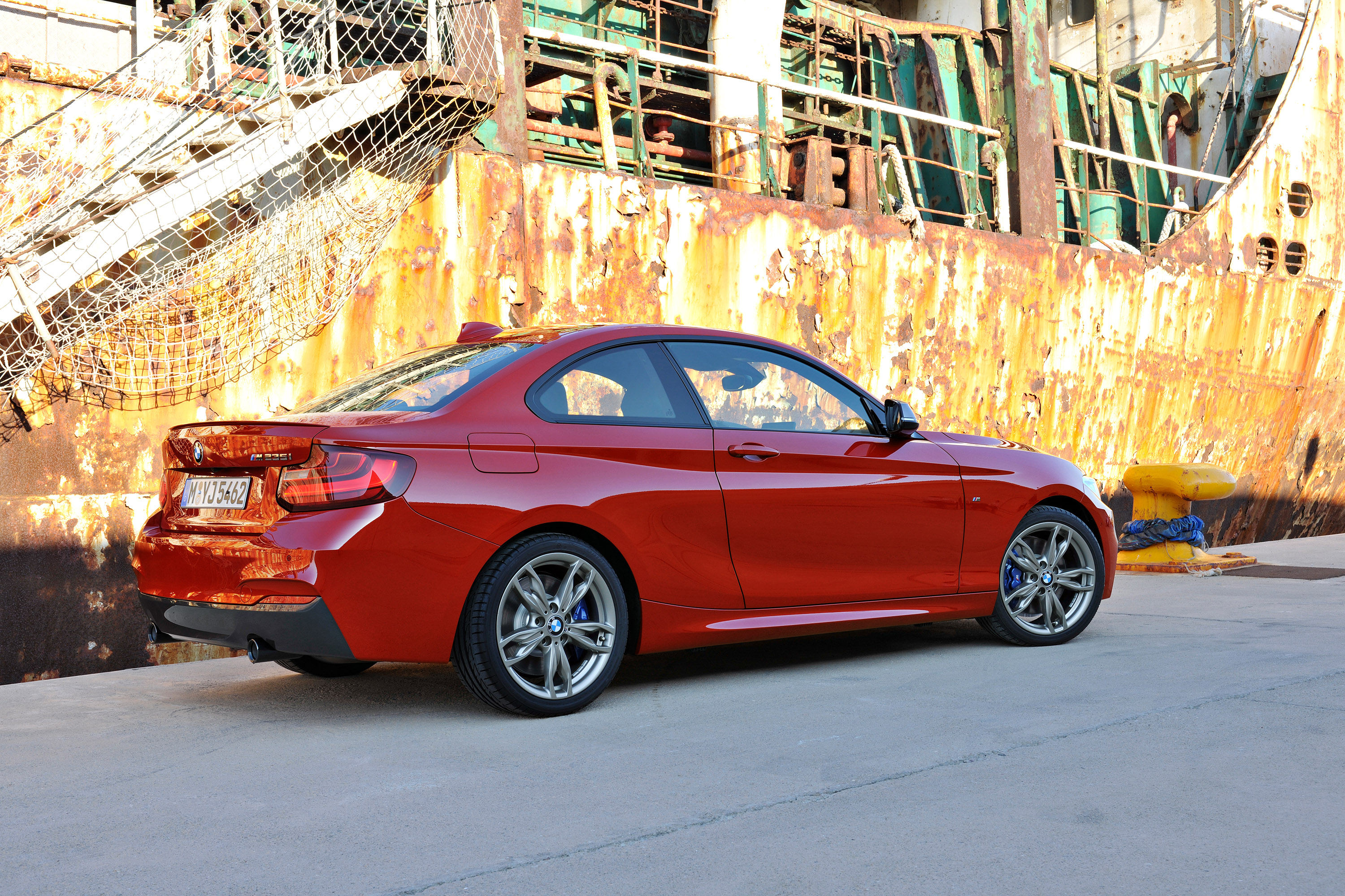 BMW 2 Series Coupe photo #37
