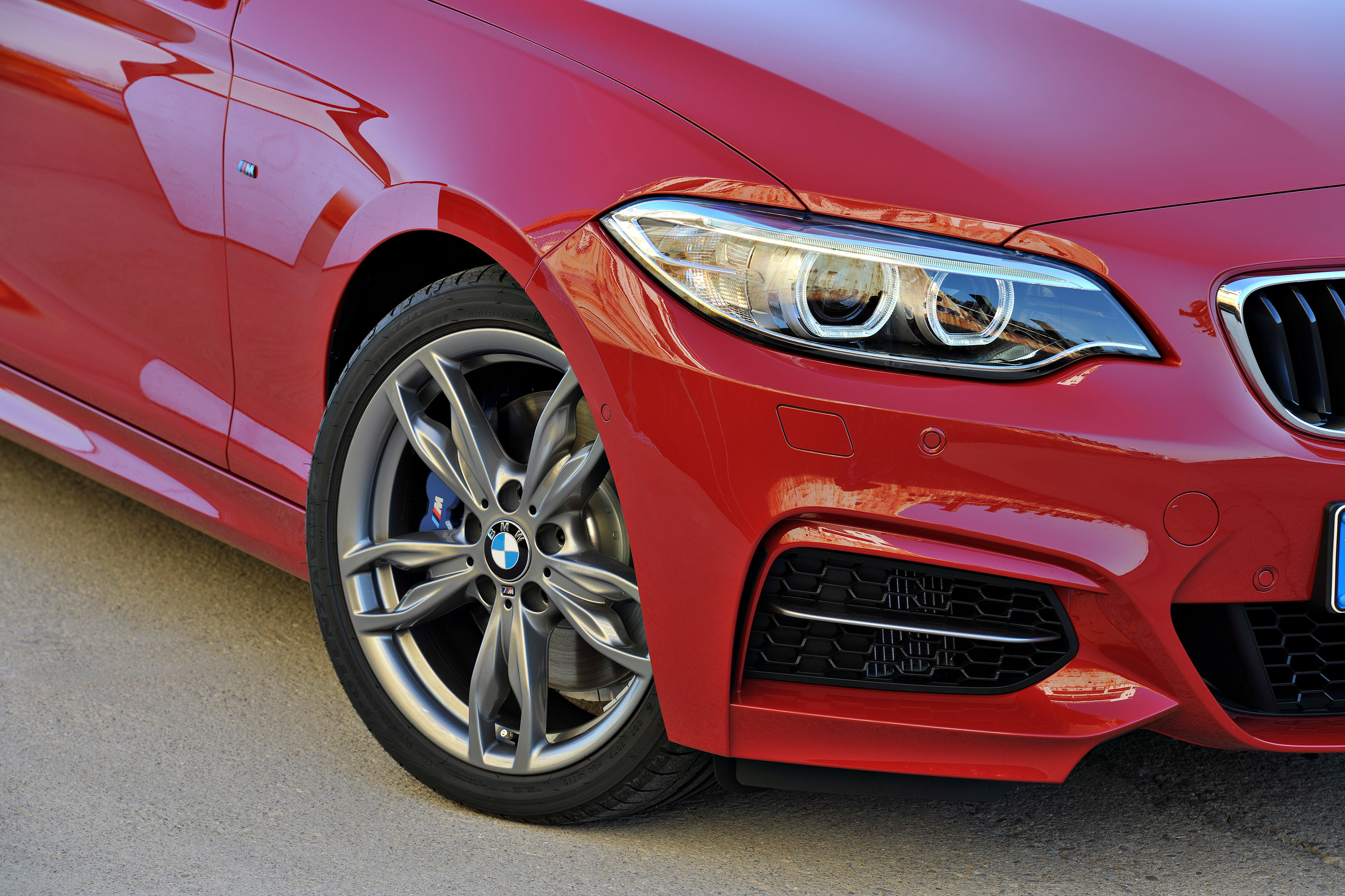 BMW 2 Series Coupe photo #39