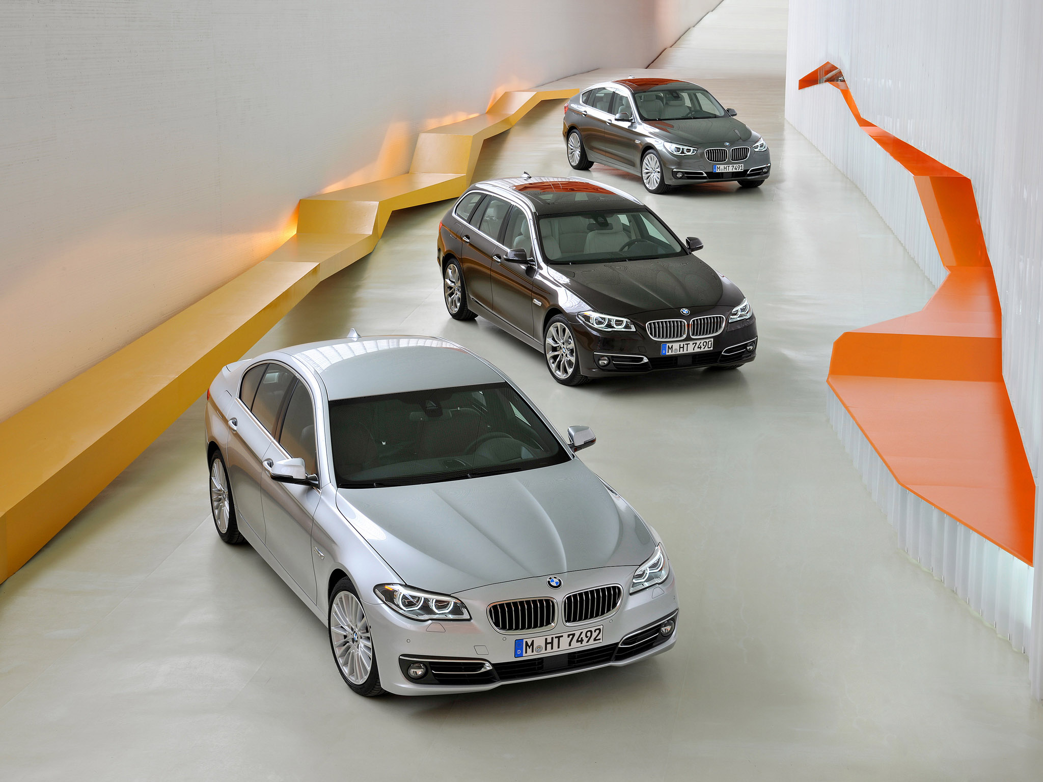 BMW 5-Series photo #21