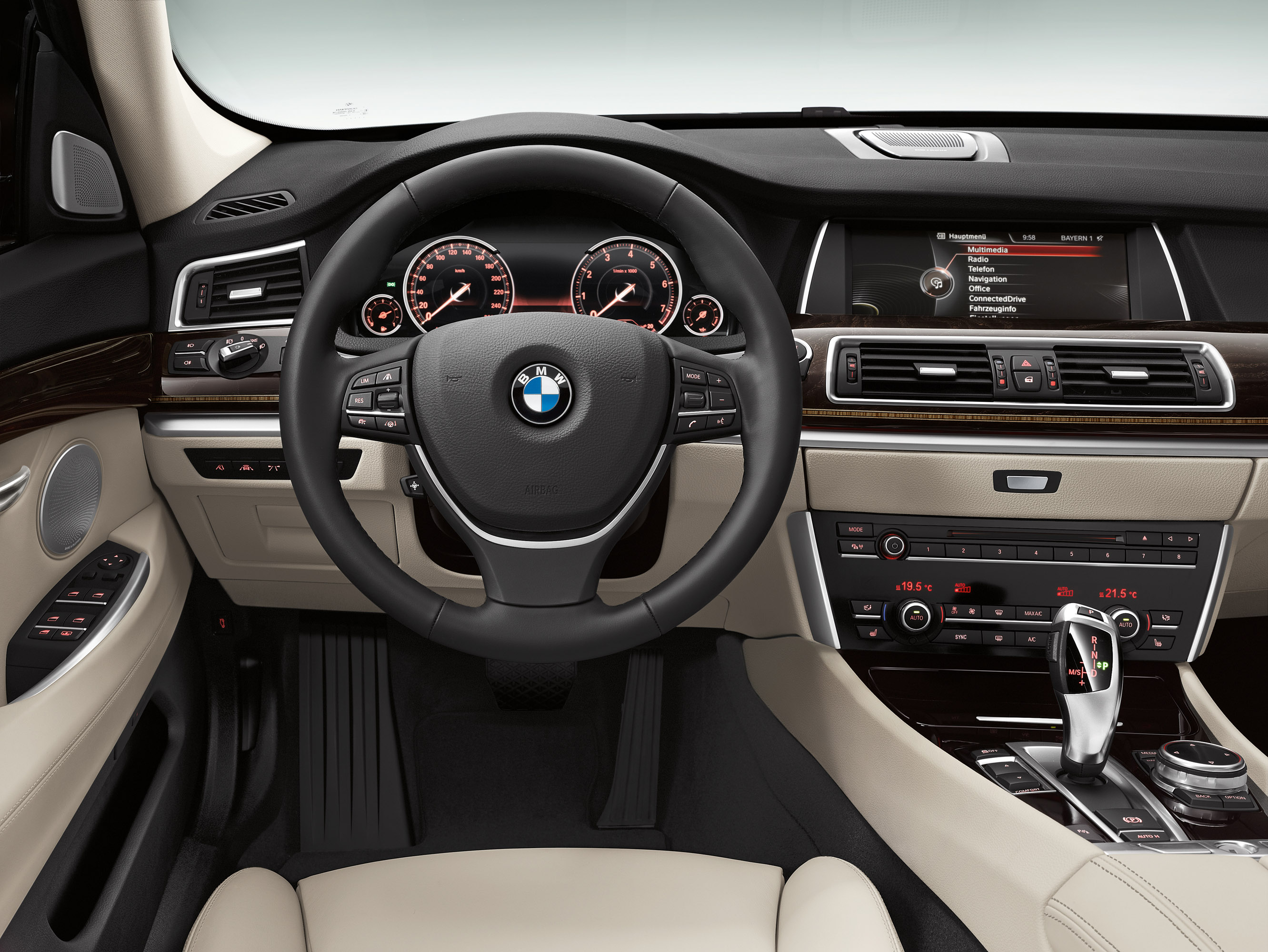 BMW 5-Series photo #36