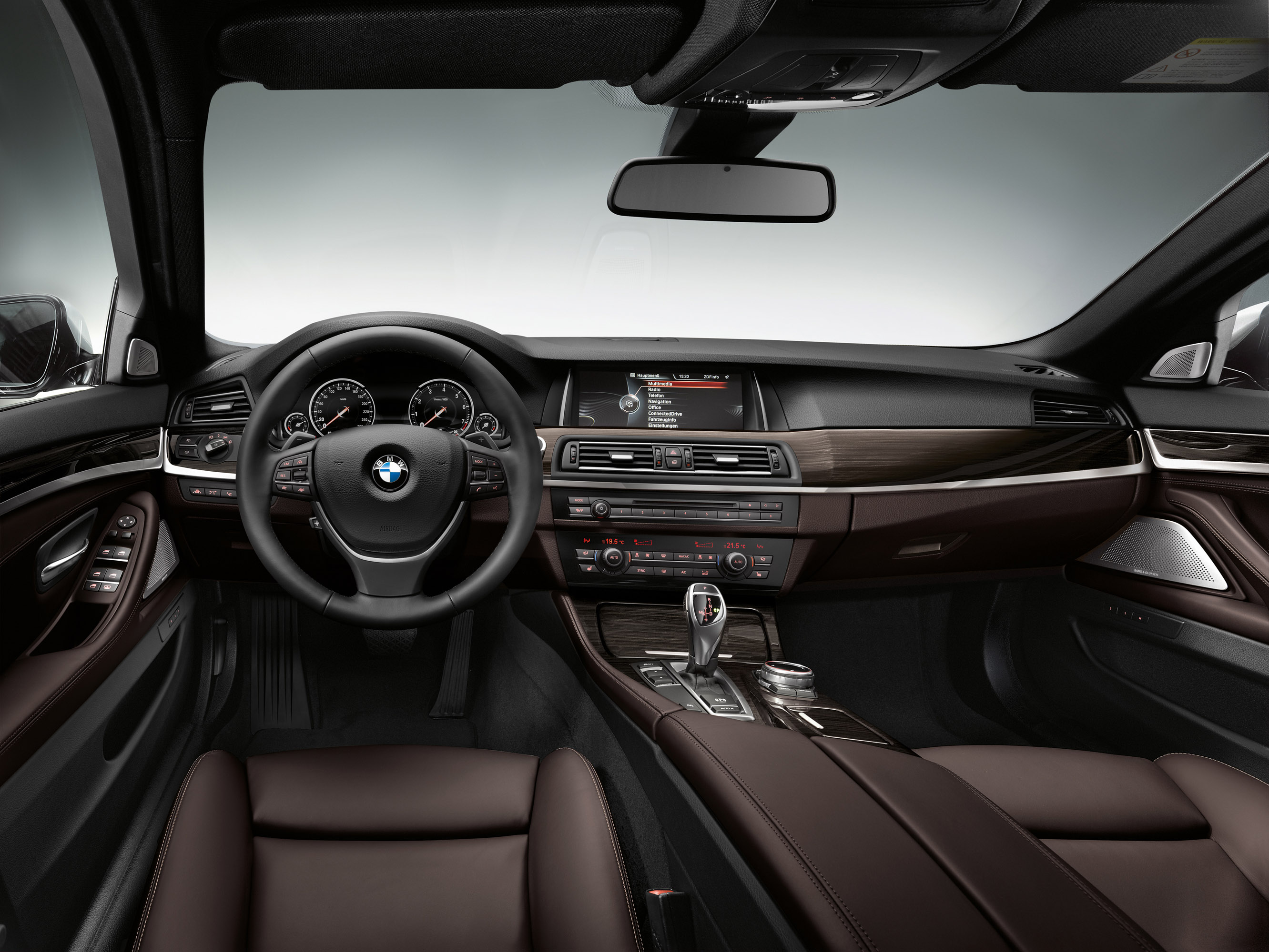 BMW 5-Series photo #38