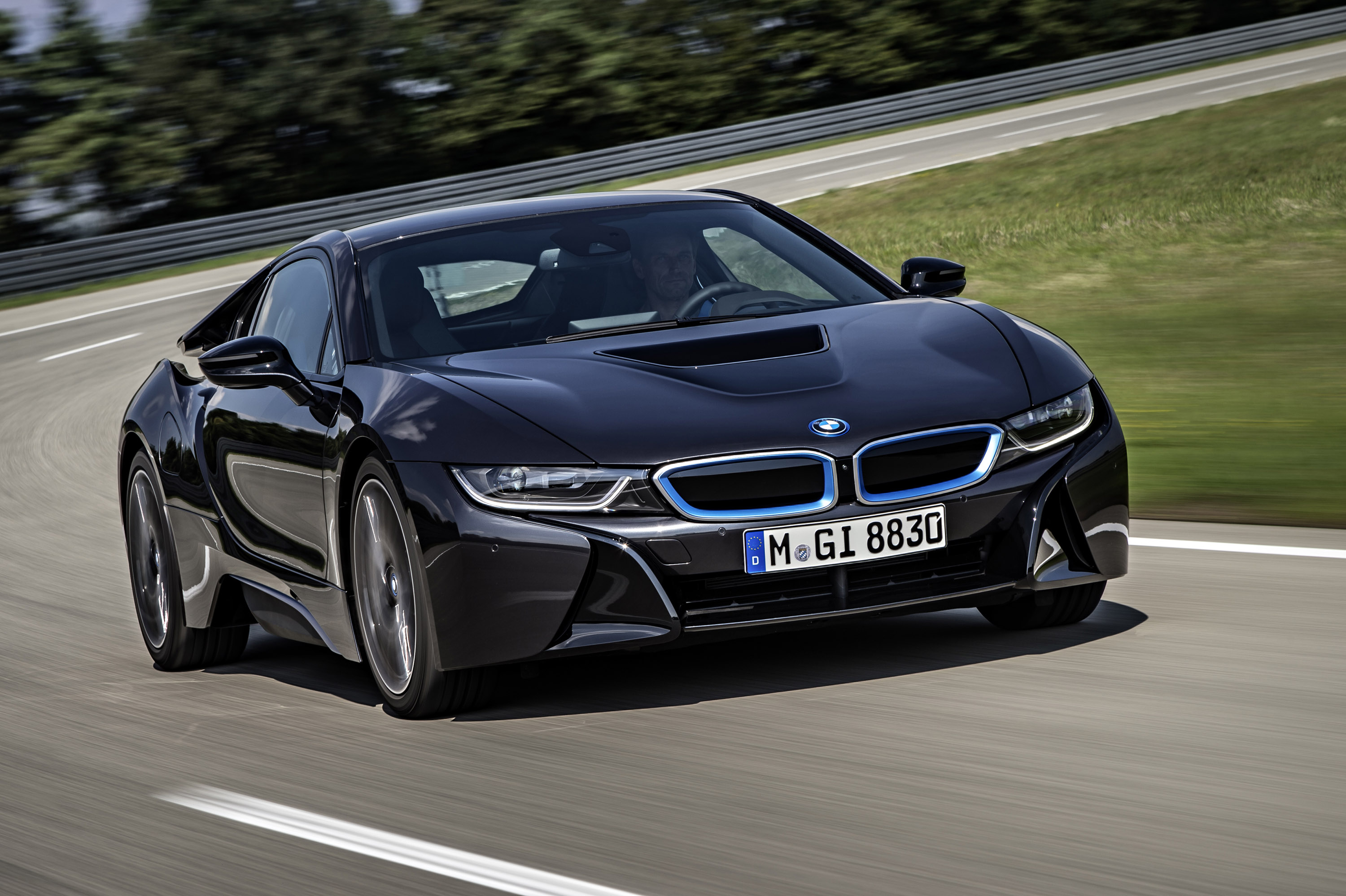 BMW i8 photo #16