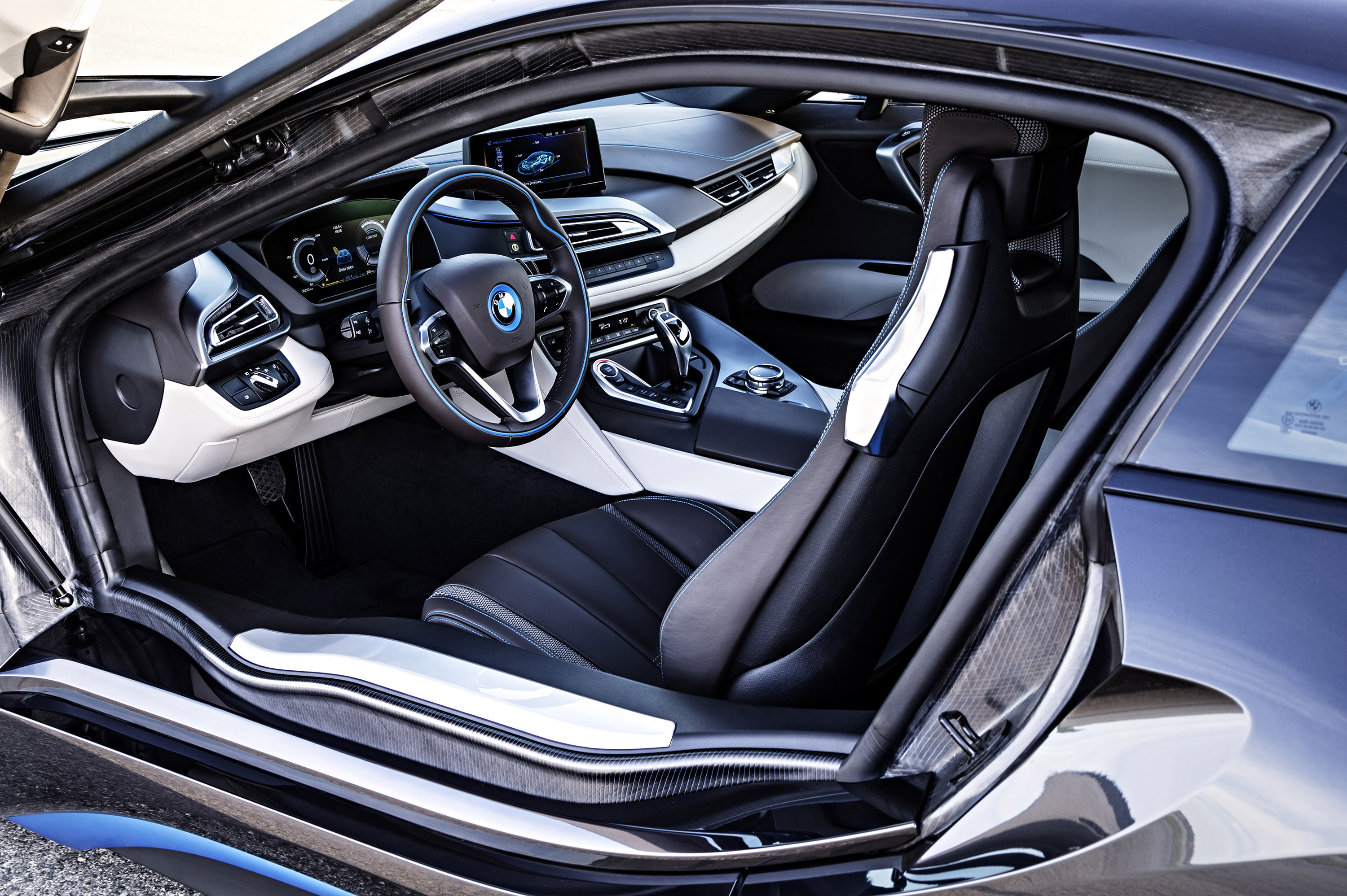 BMW i8 photo #36