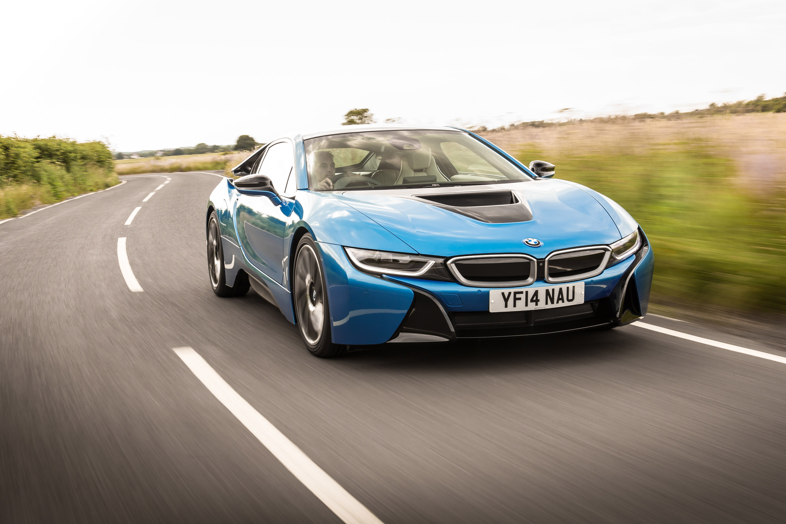 BMW i8 photo #43