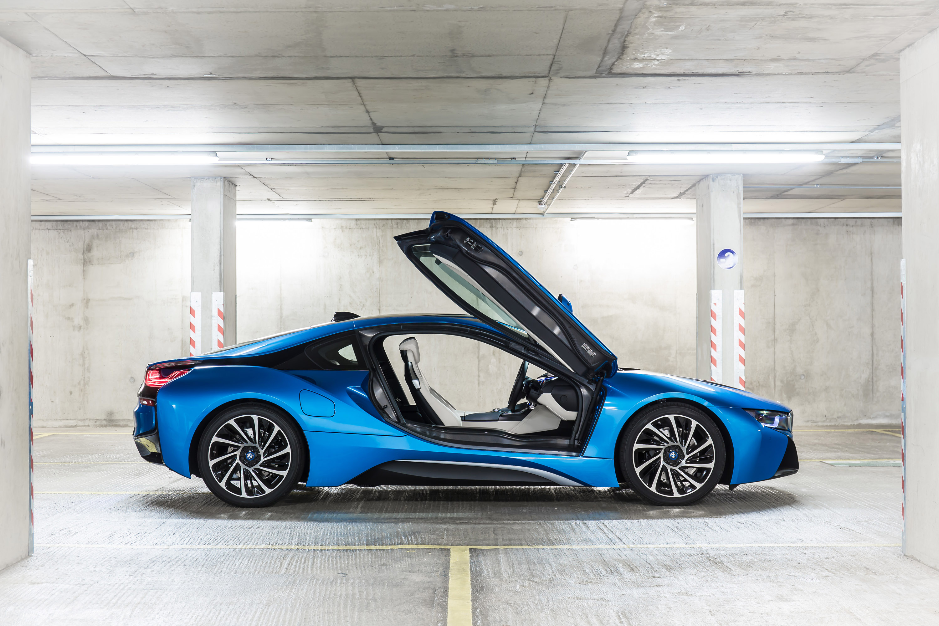 BMW i8 photo #61