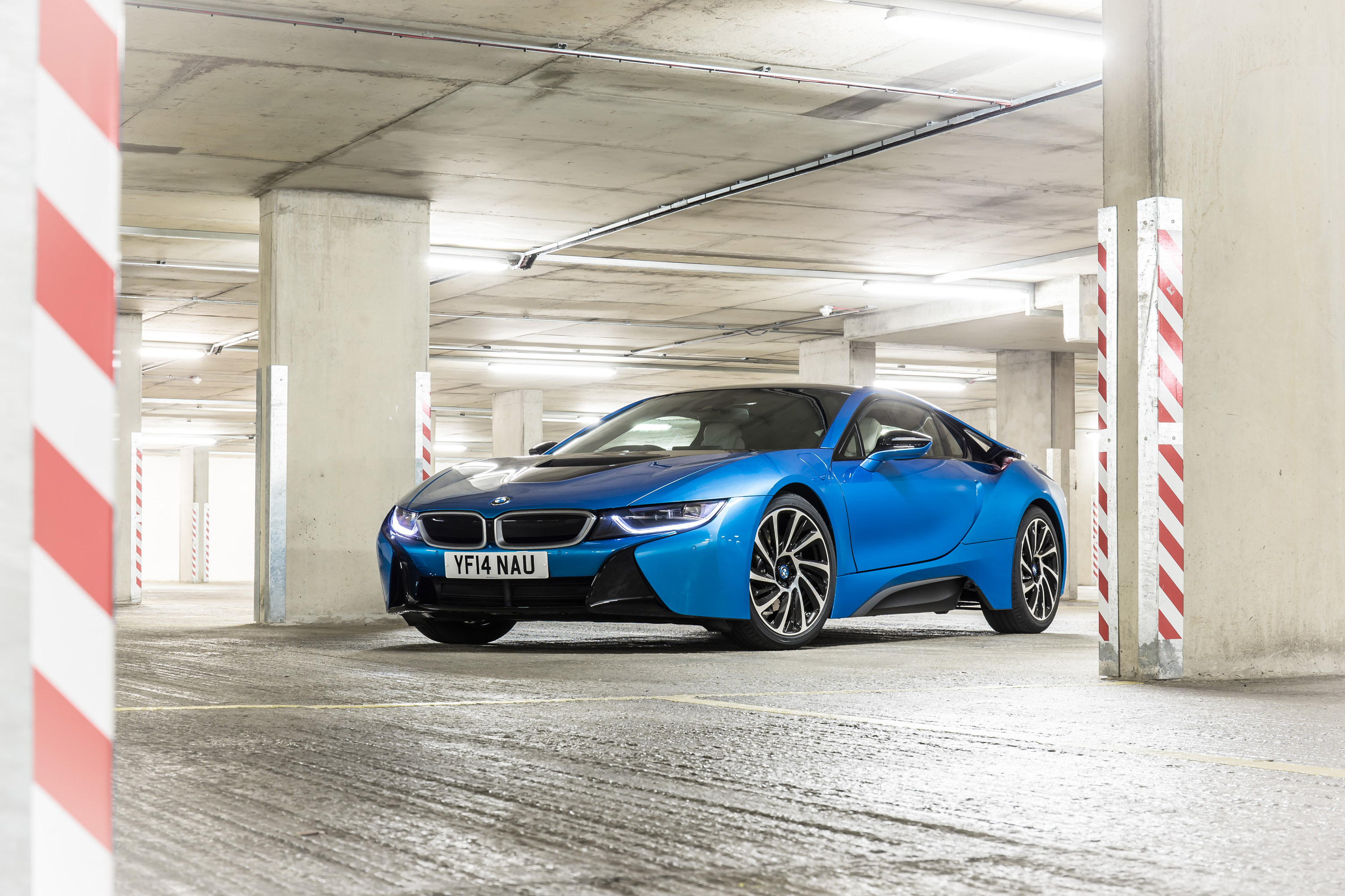 BMW i8 photo #63