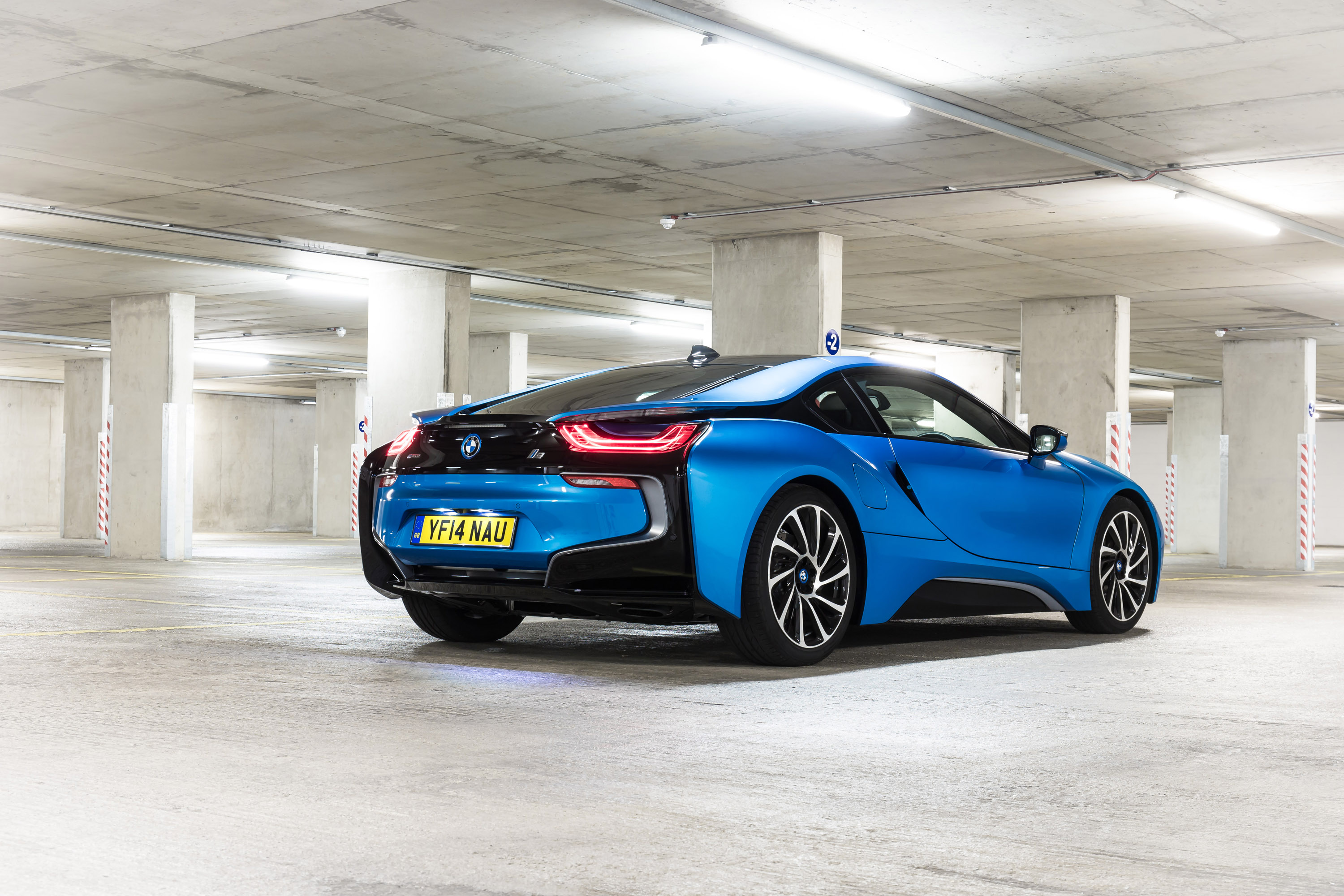 BMW i8 photo #64