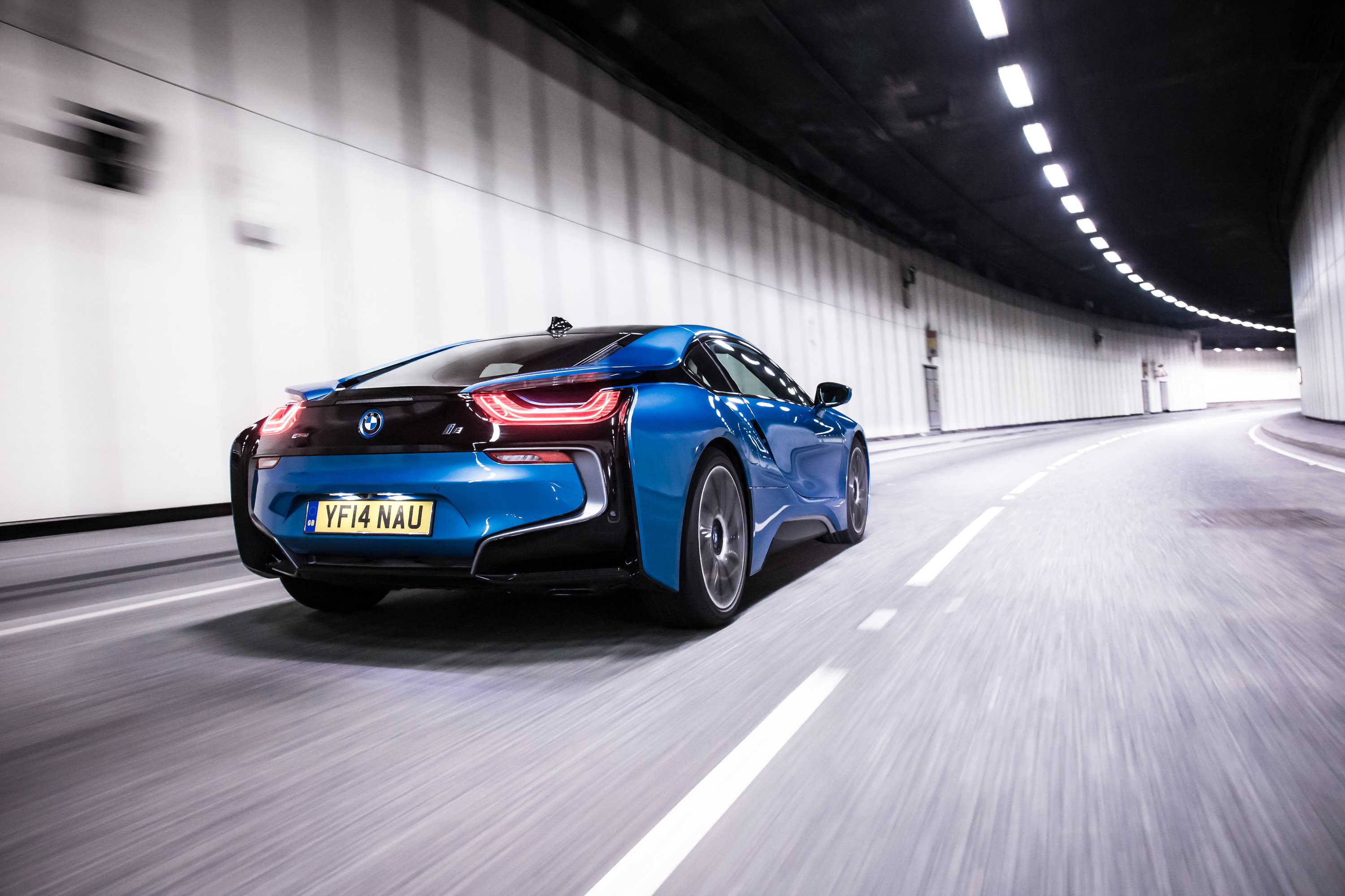 BMW i8 photo #68