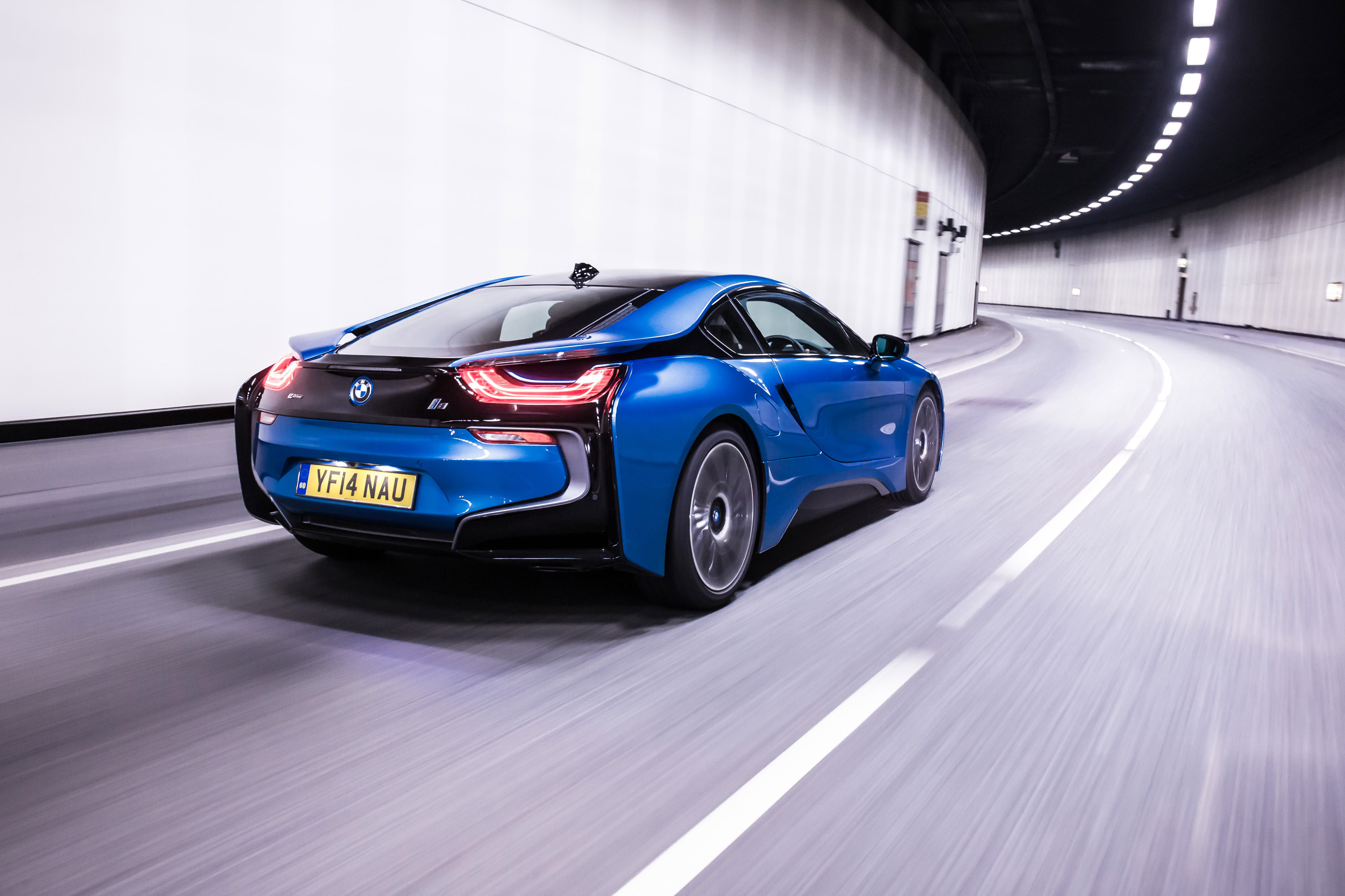 BMW i8 photo #70