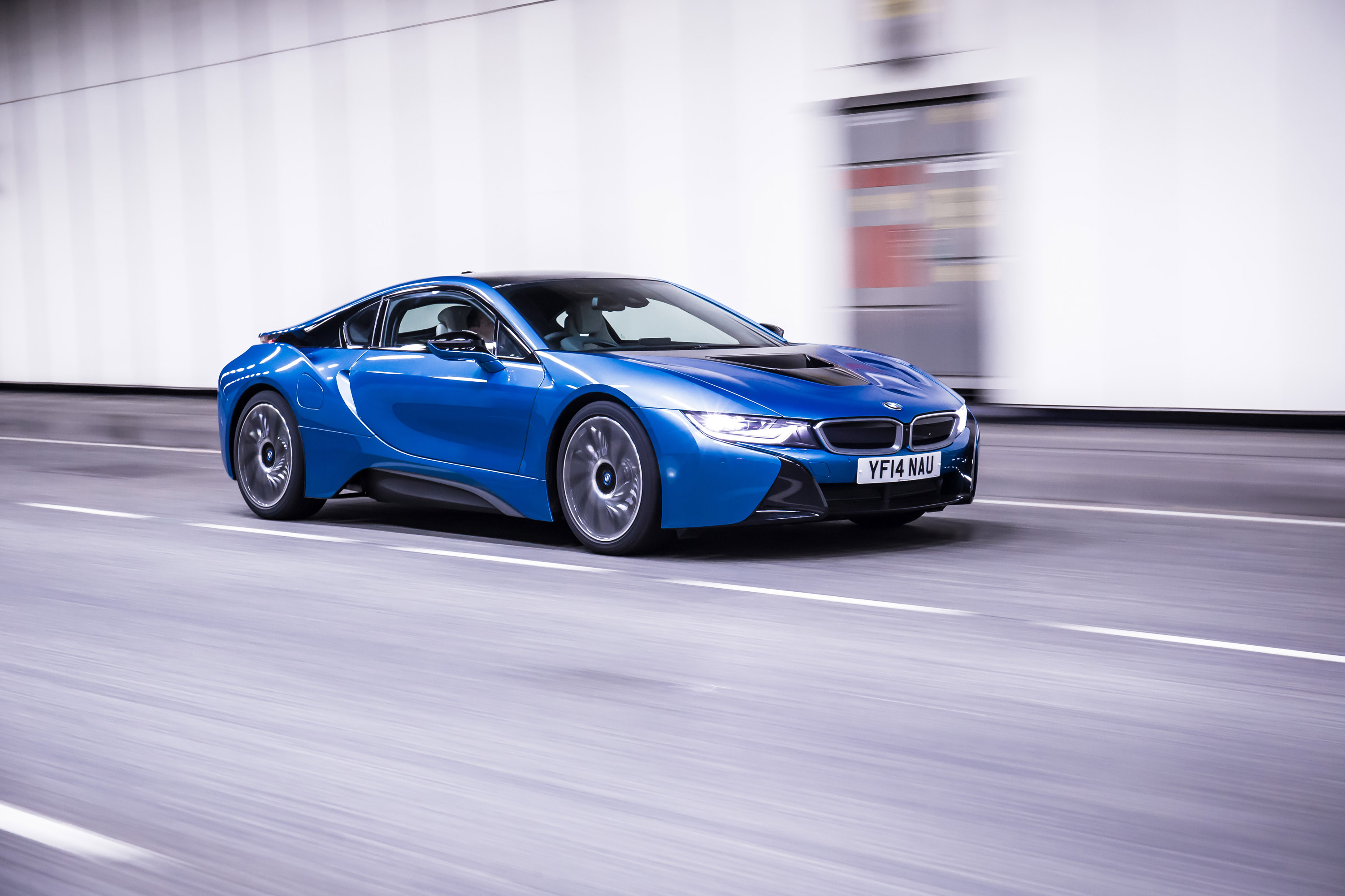 BMW i8 photo #74