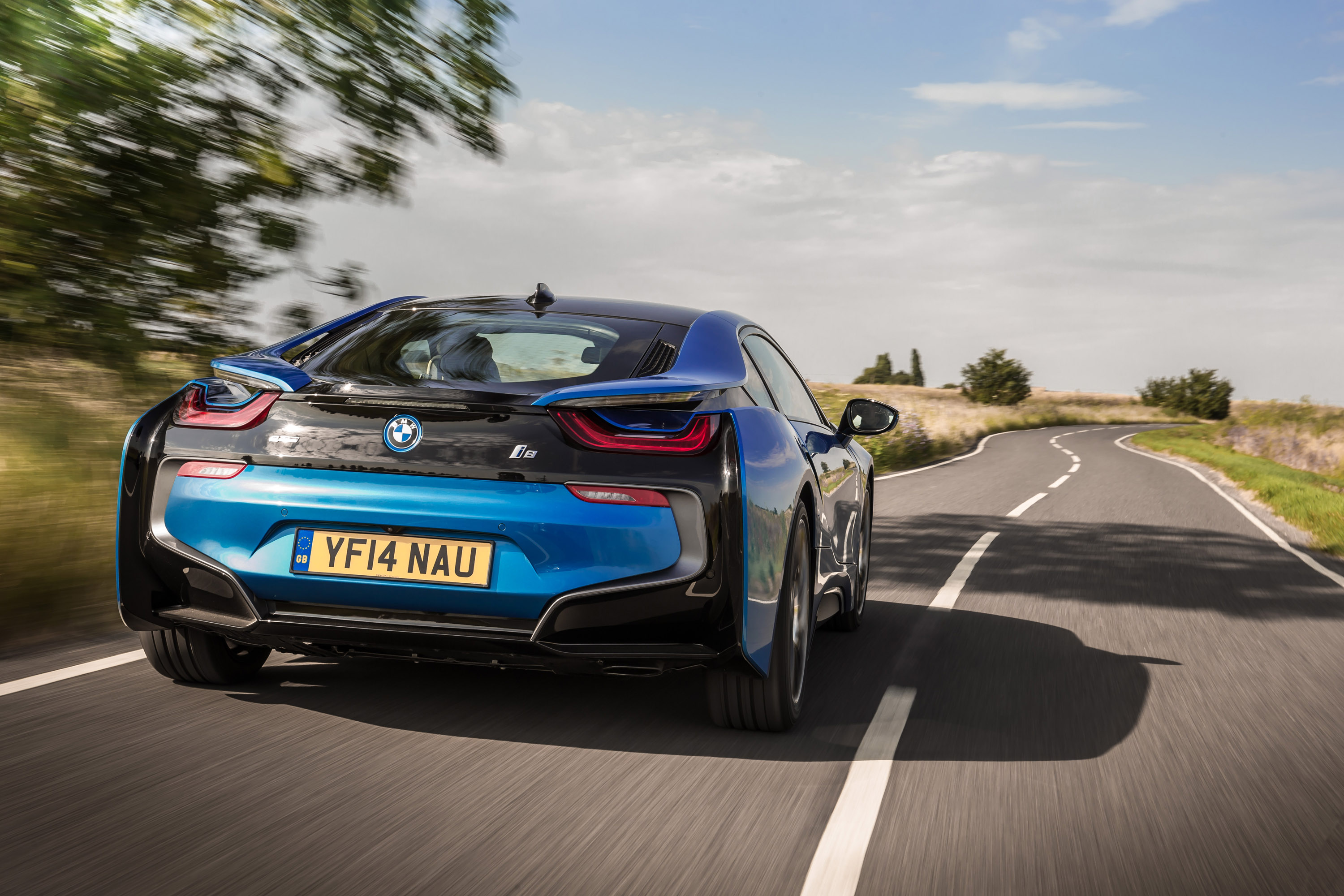 BMW i8 photo #79