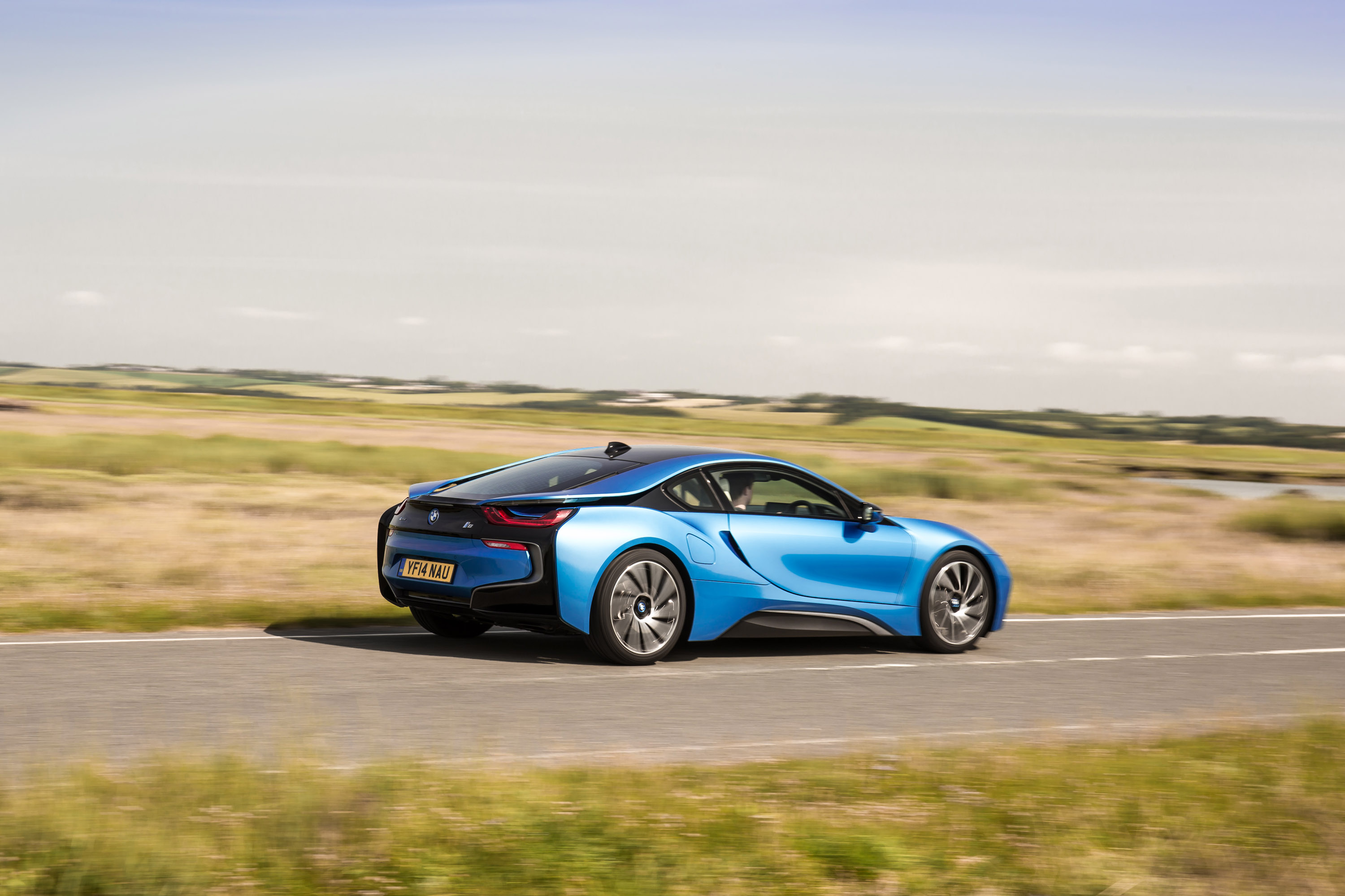 BMW i8 photo #84