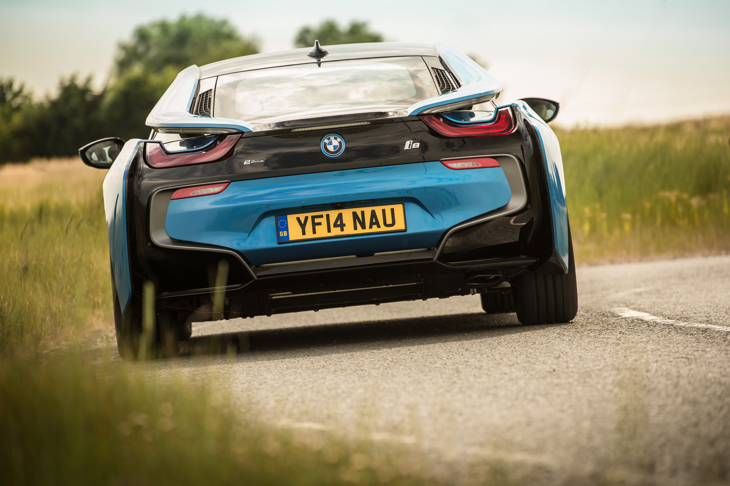 BMW i8 photo #86