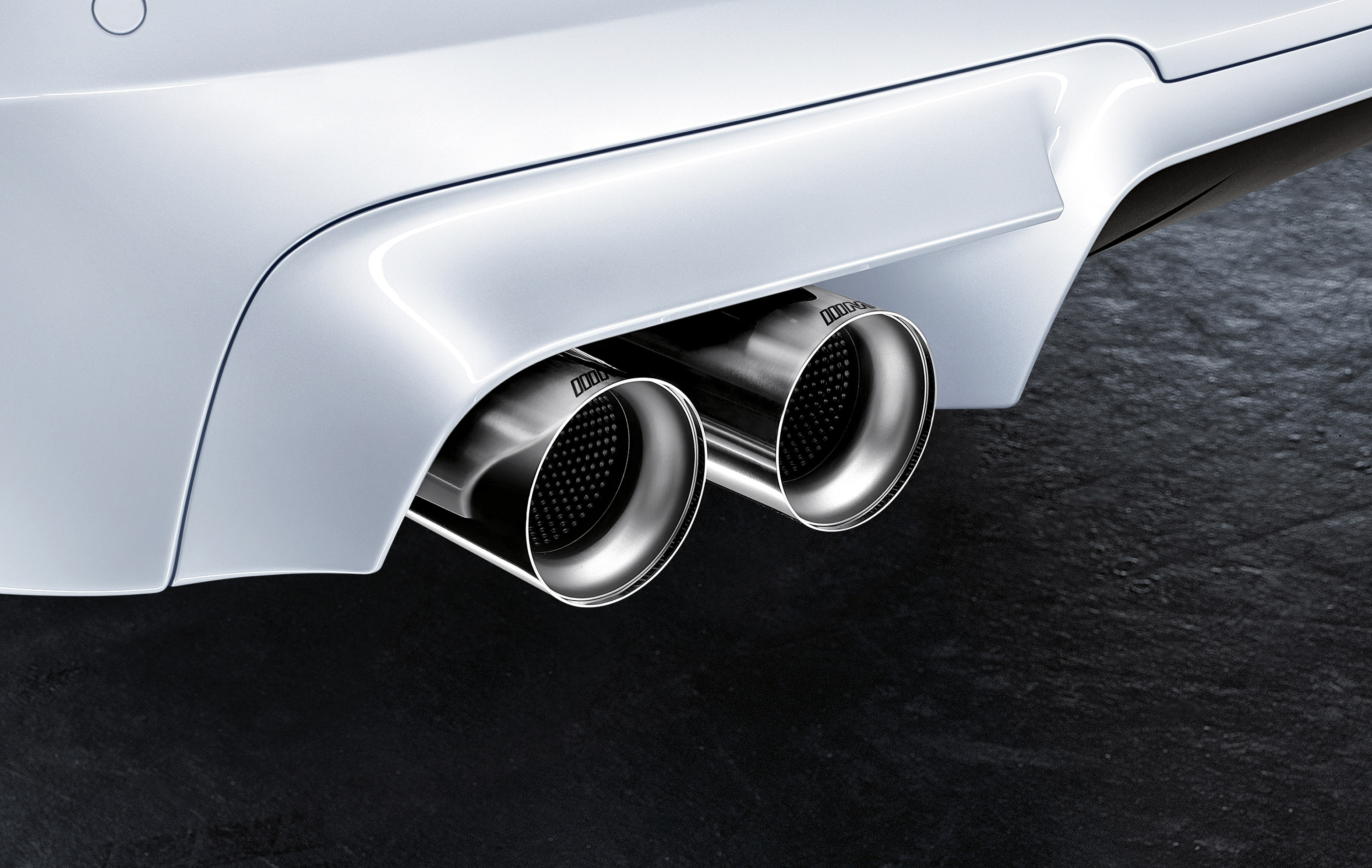 BMW M5 M Performance Accessories photo #7