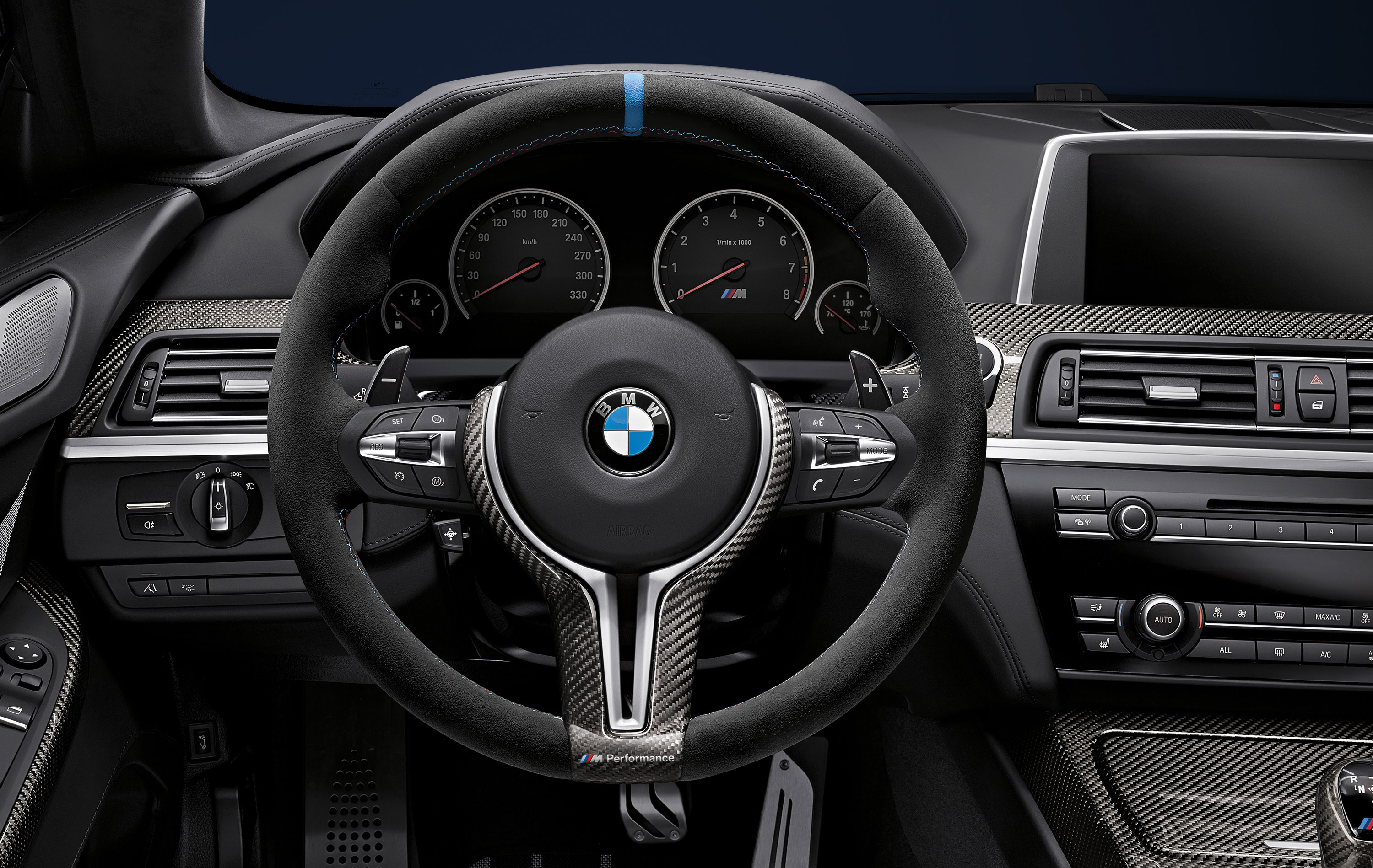 Рул 13. Руль BMW m6 f13. BMW m6 m Performance. Руль BMW 6 M Performance. Руль БМВ м5 ф90.