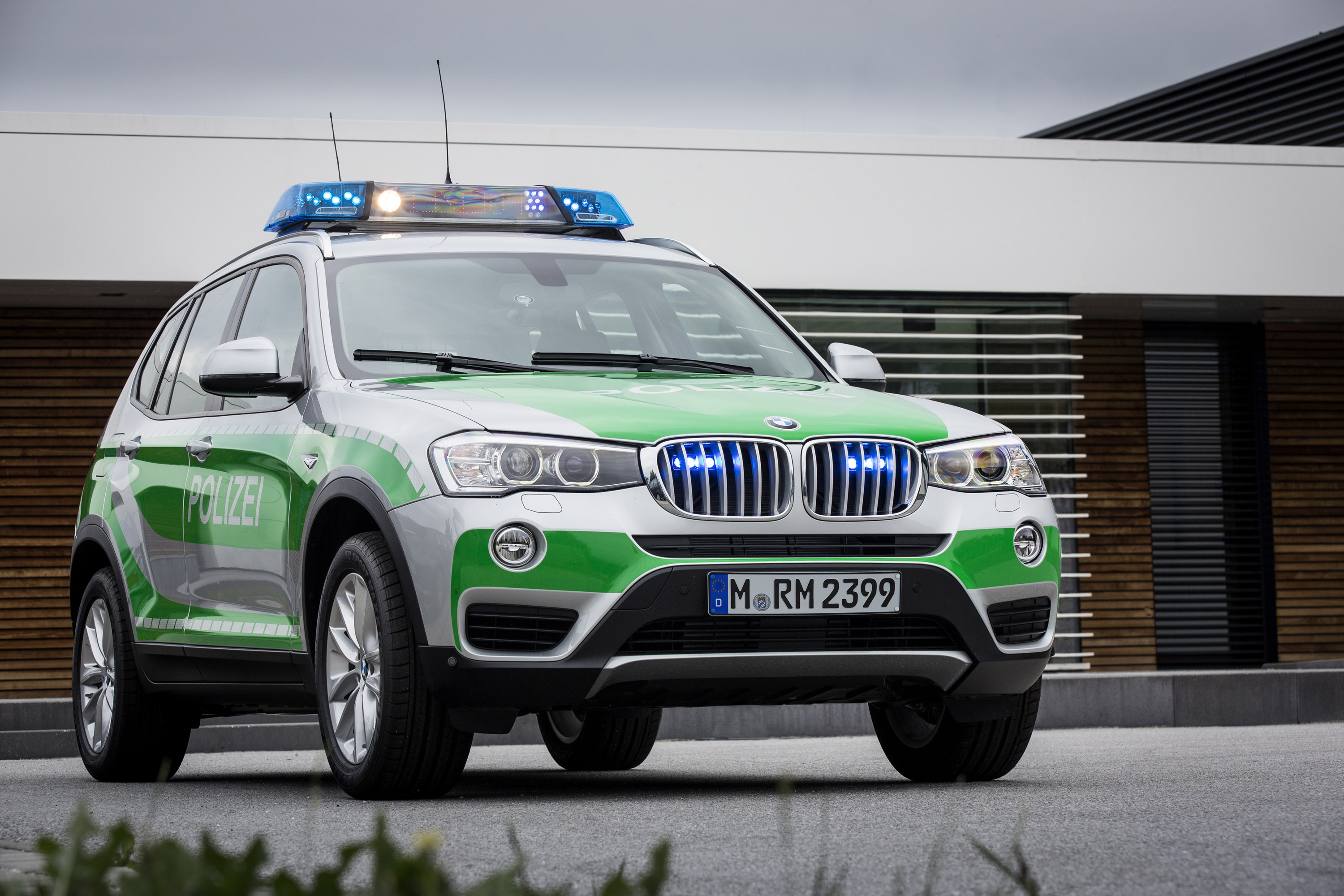 BMW X3 xDrive20d Police photo #3