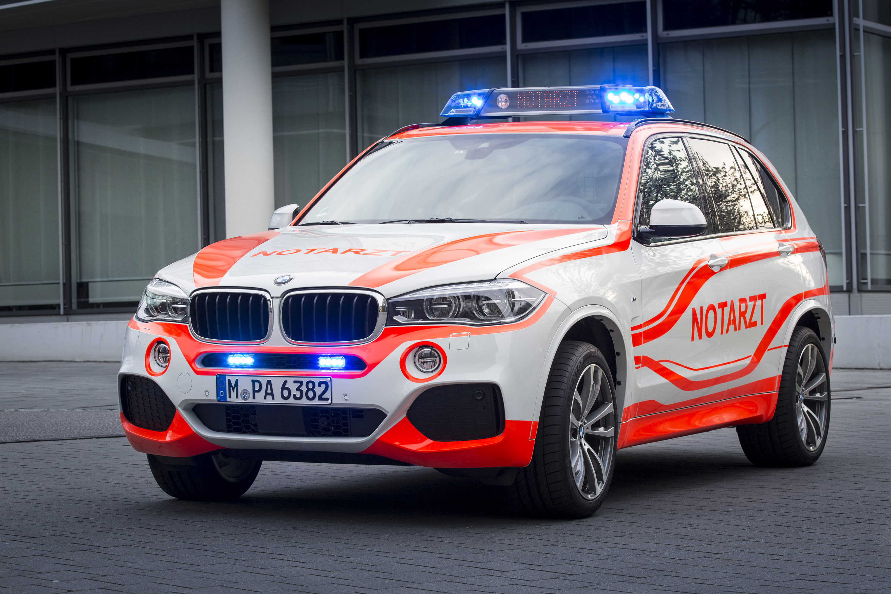 BMW X5 xDrive30d Paramedic photo #1