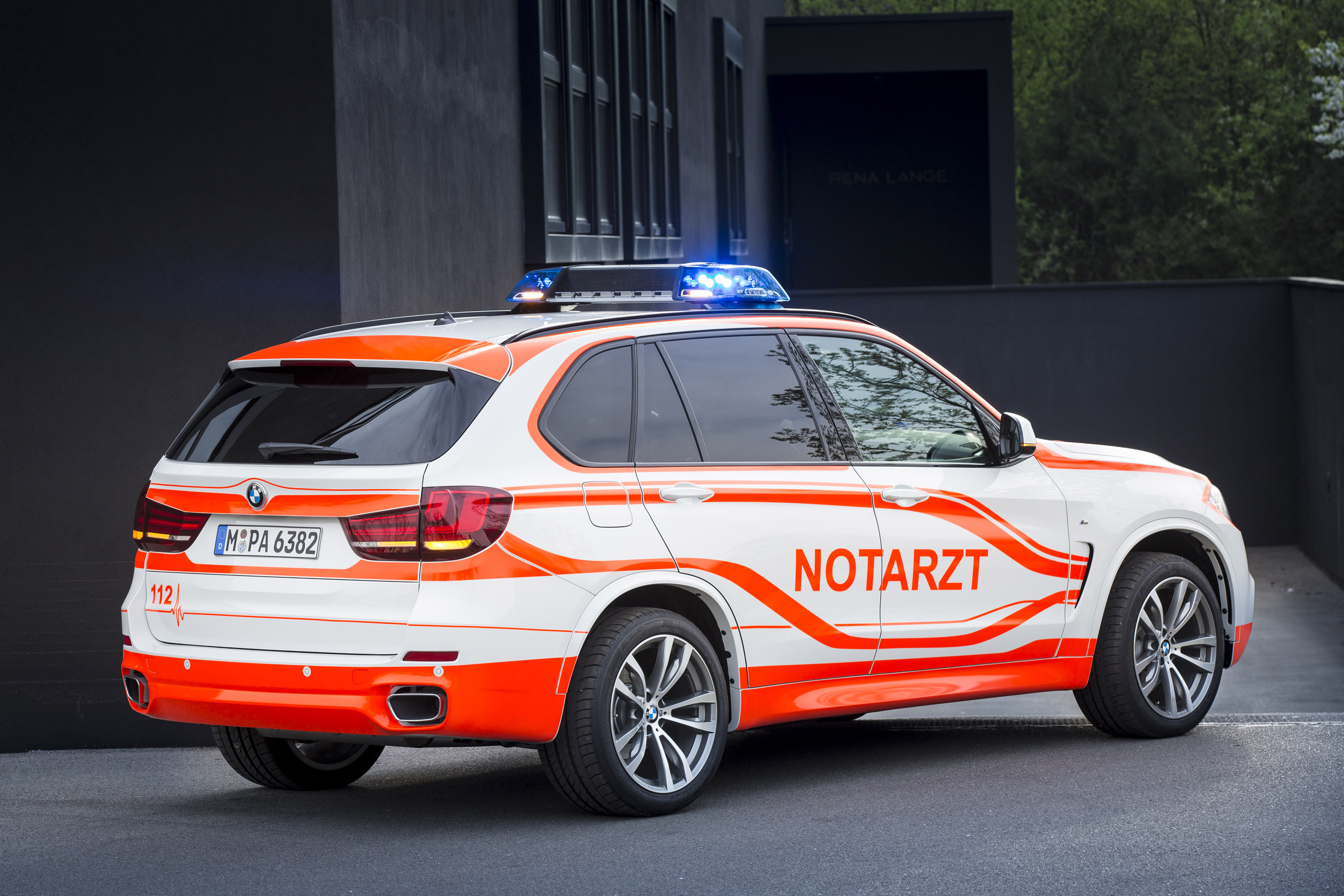 BMW X5 xDrive30d Paramedic photo #10