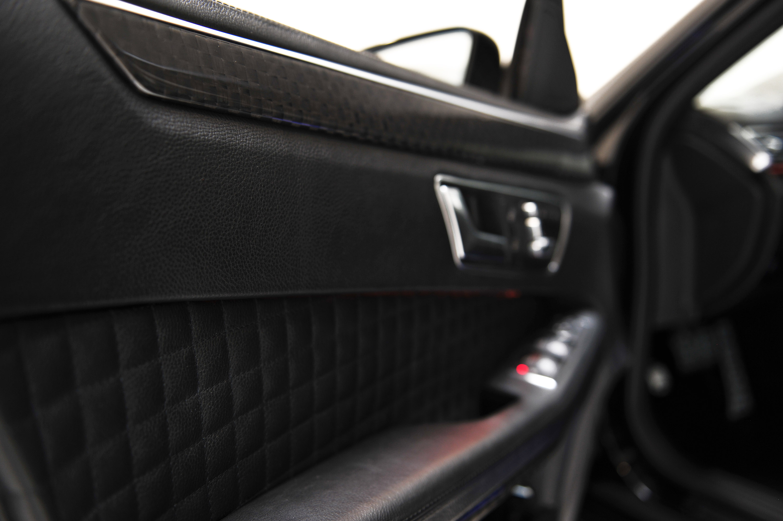 Brabus Mercedes-Benz E 63 850 Biturbo photo #52