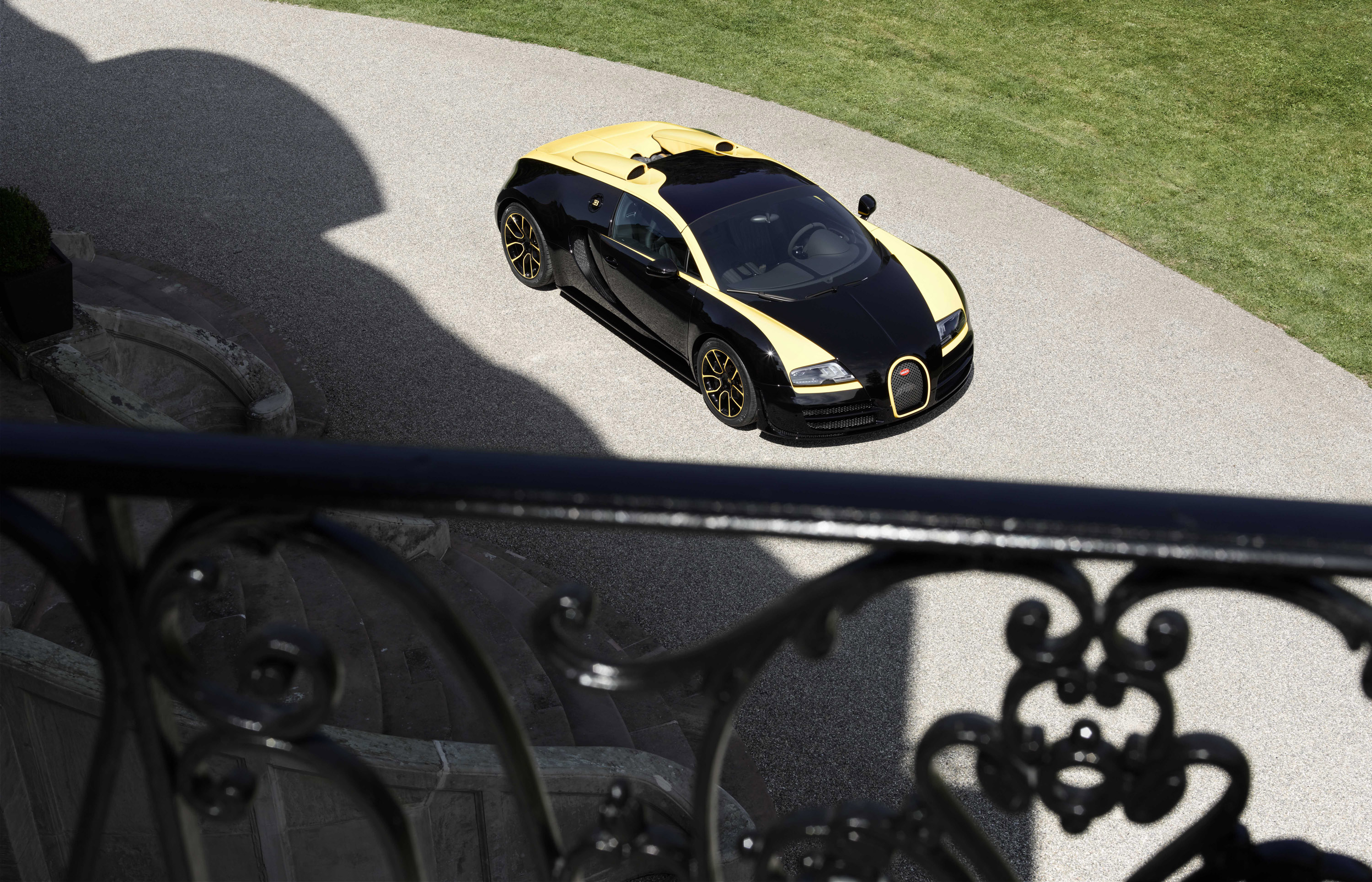 Bugatti Veyron Grand Sport Vitesse 1of1 photo #3