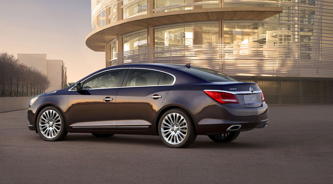 Buick LaCrosse photo #8