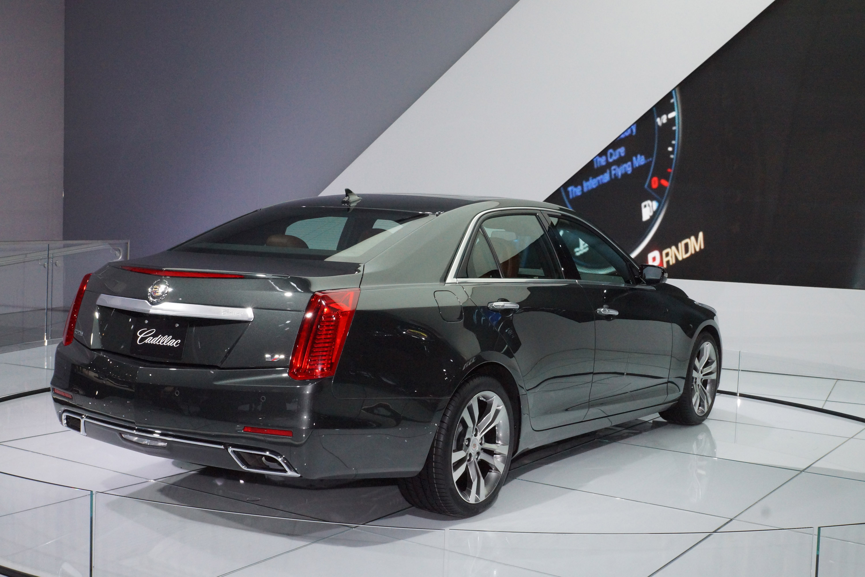 Cadillac CTS photo #17