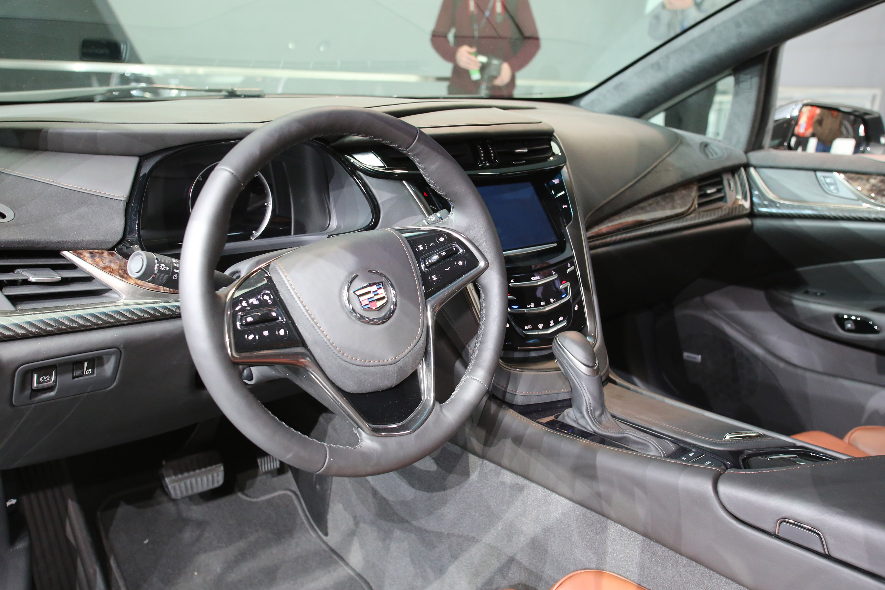 Cadillac ELR photo #16